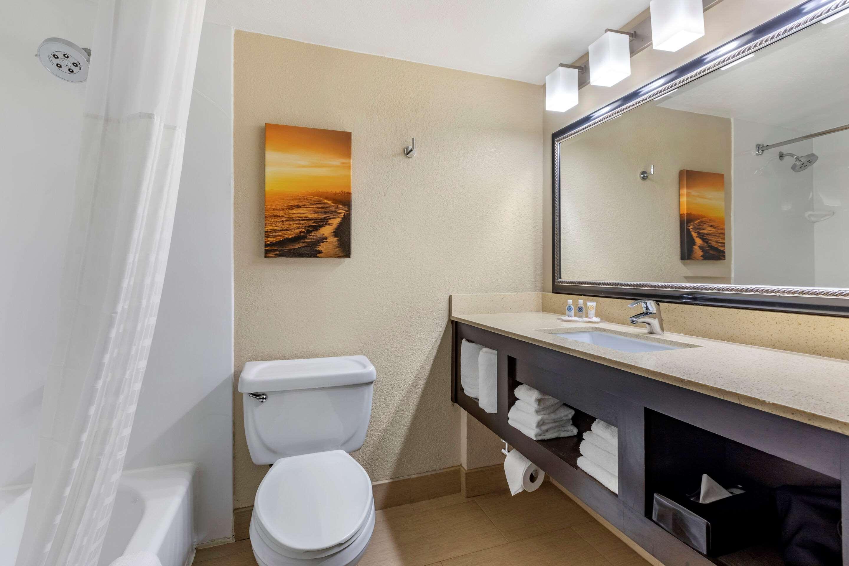 Double Two Queen Beds Non Smoking