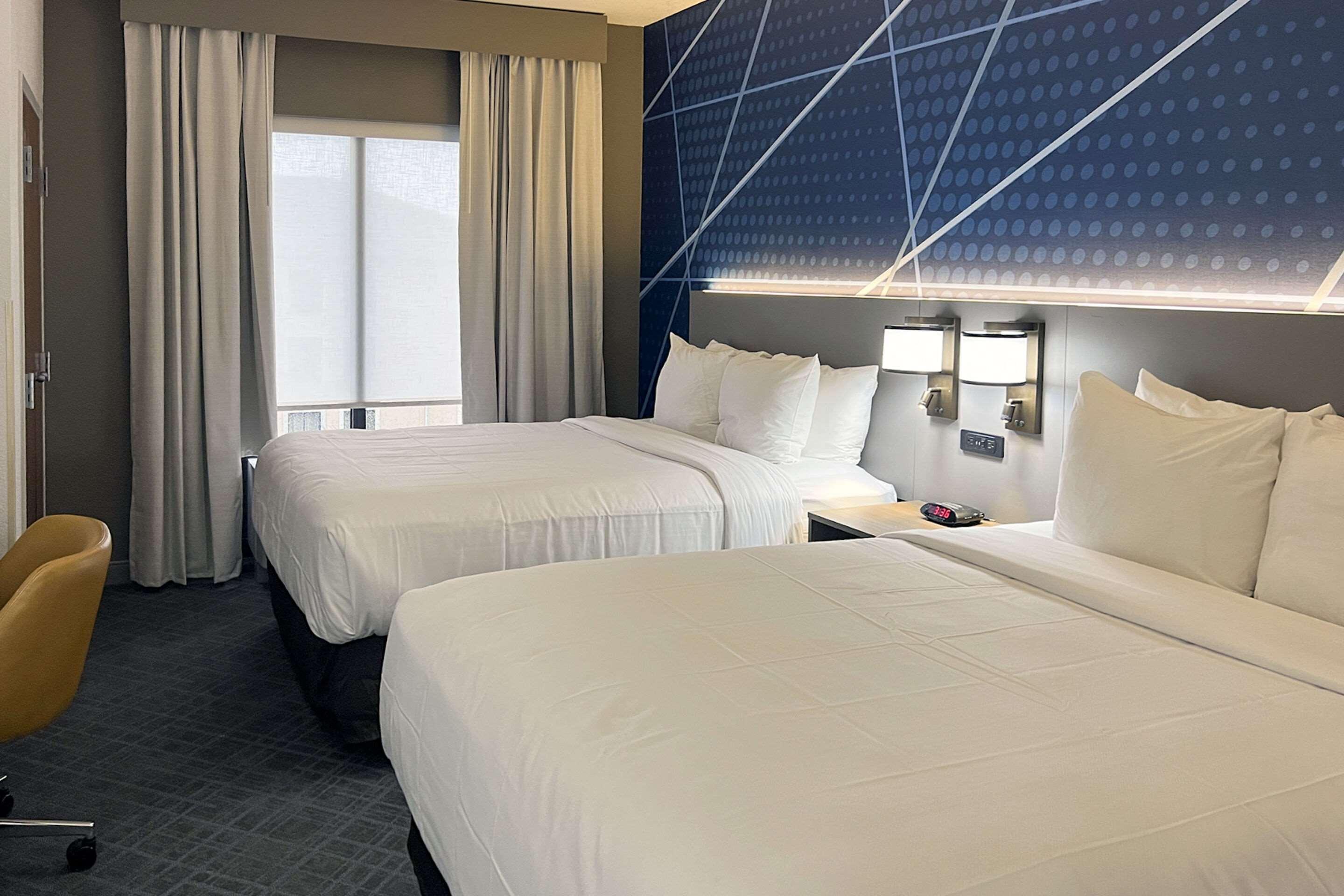 Suite Two Queen Beds