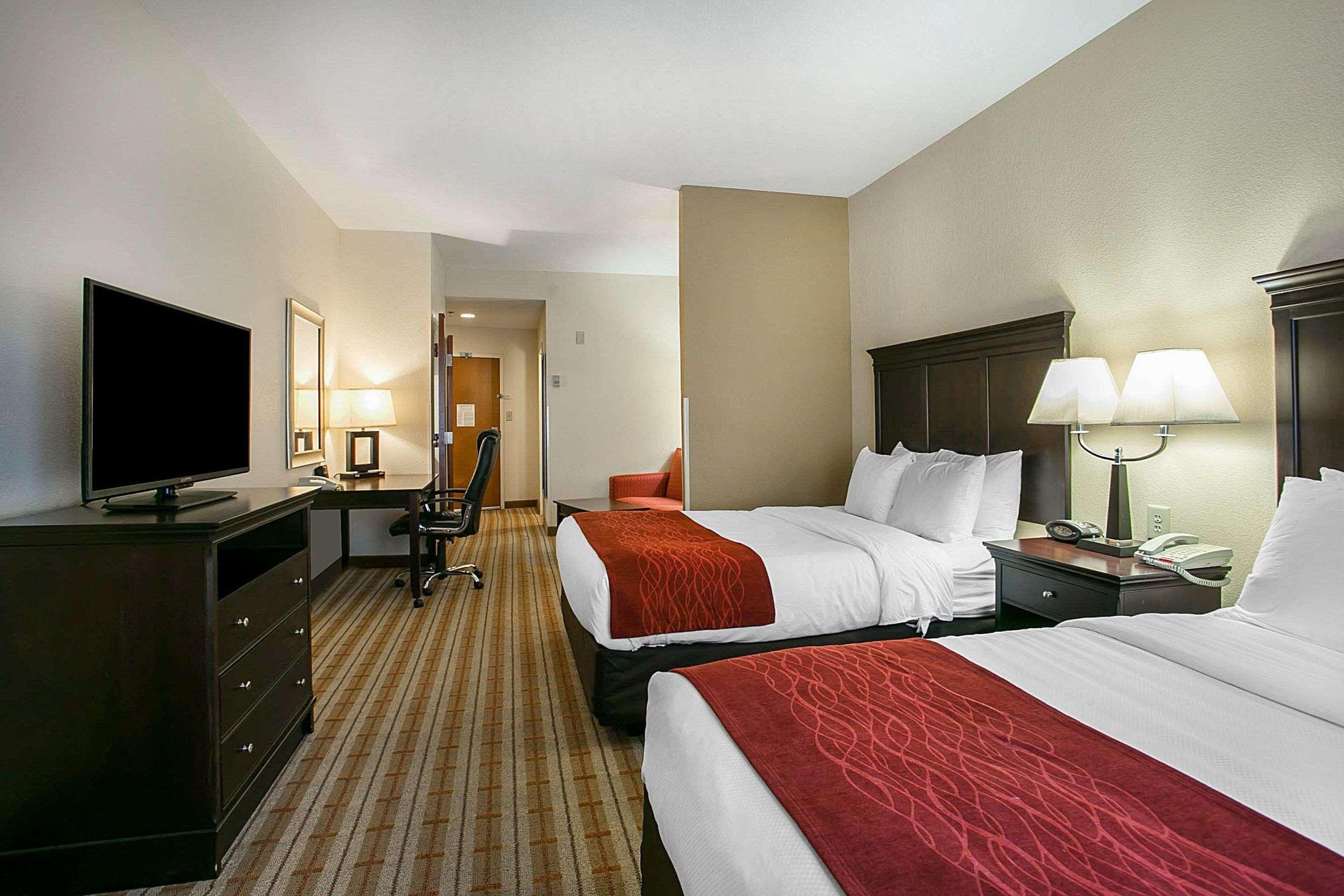 Suite Two Queen Beds Non Smoking