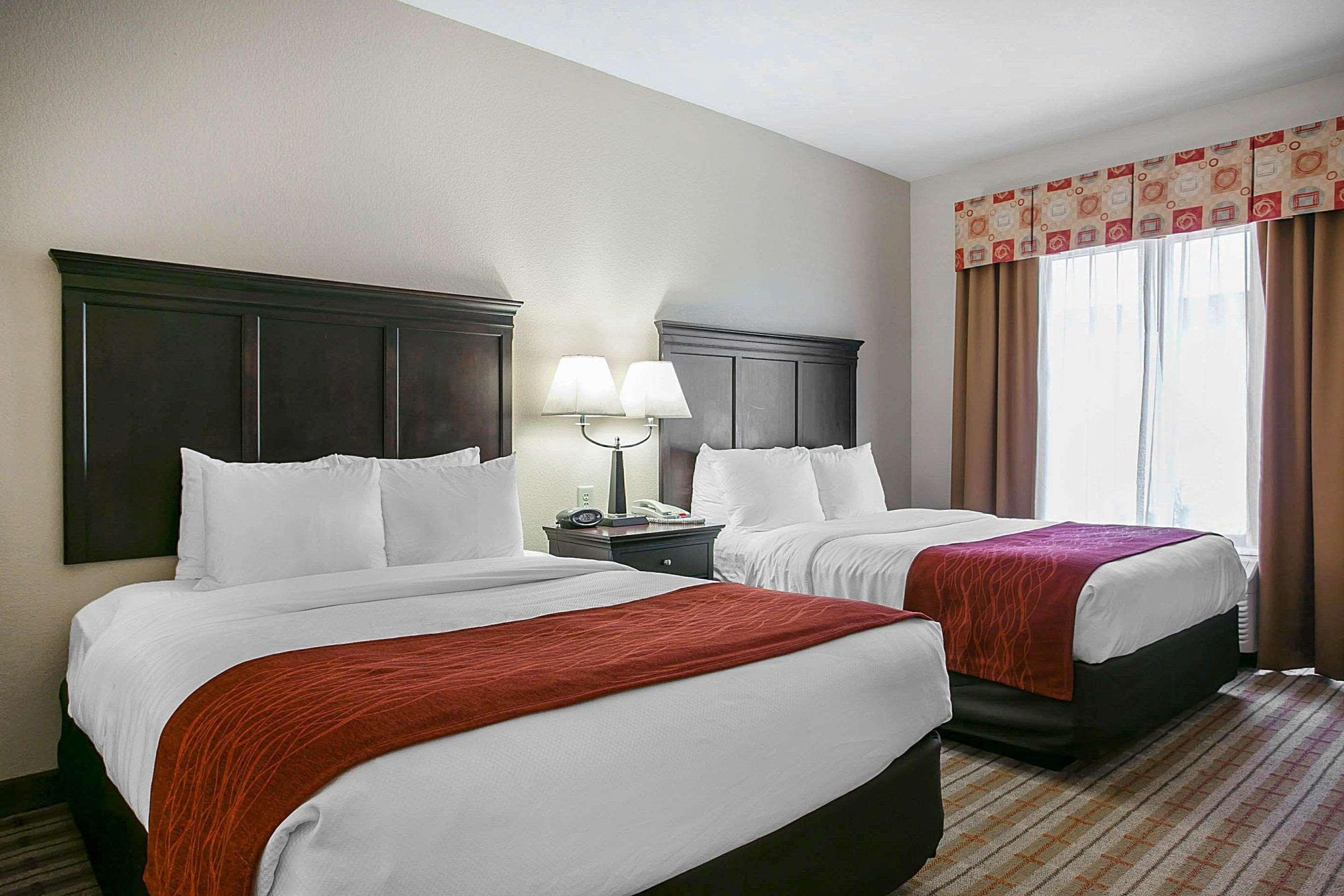 Suite Two Queen Beds Non Smoking