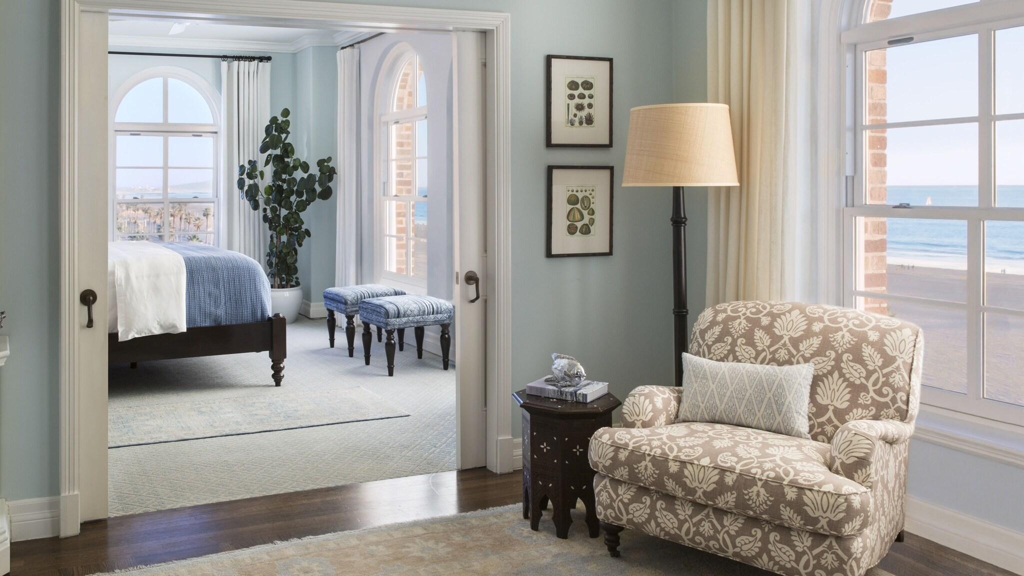 Suite Ocean View King Bed