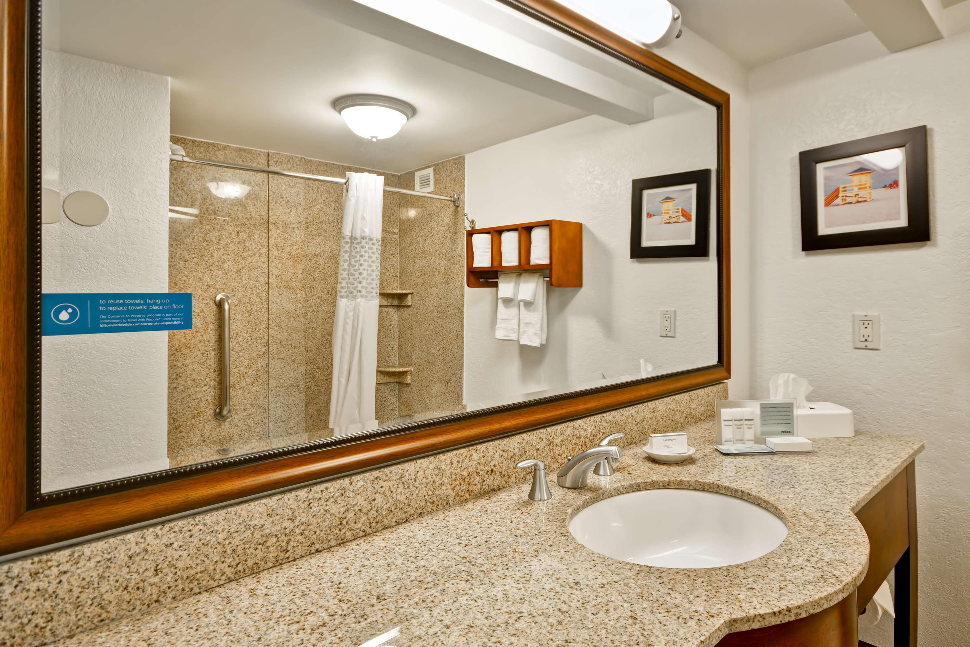 Double Deluxe King Bed