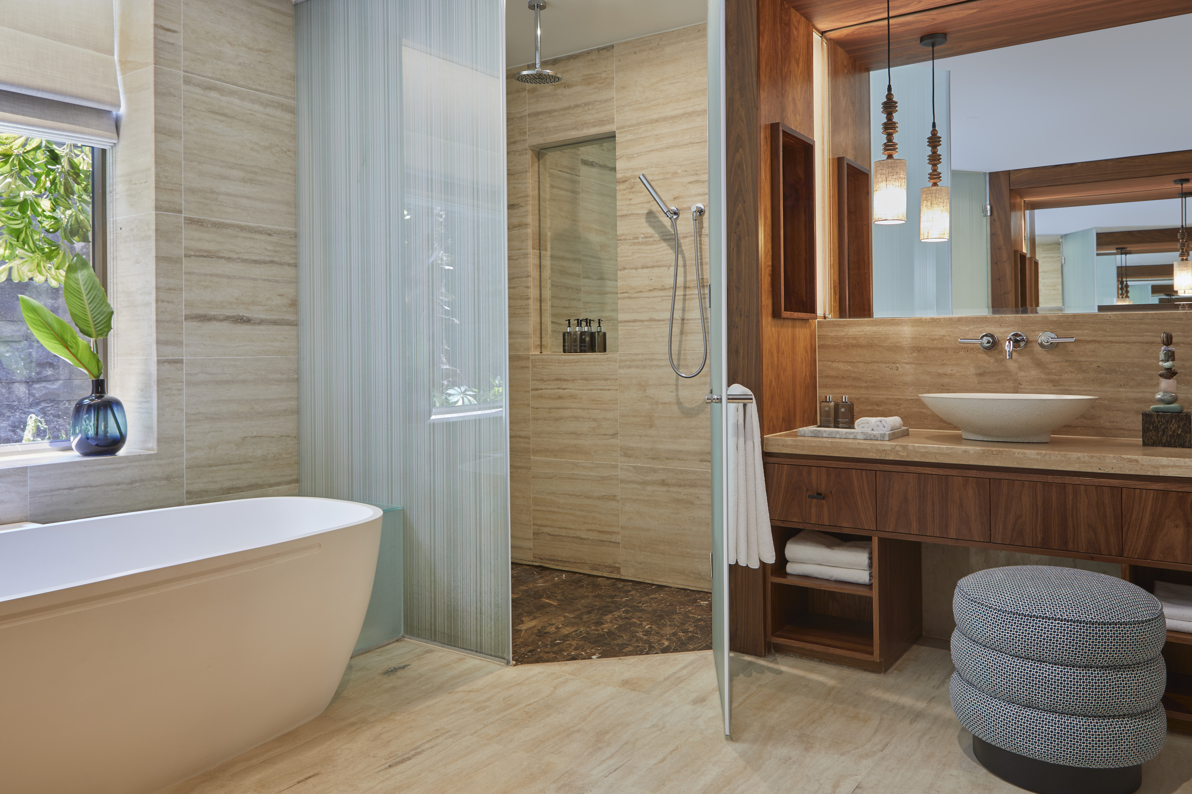 Double Superior Queen Bed