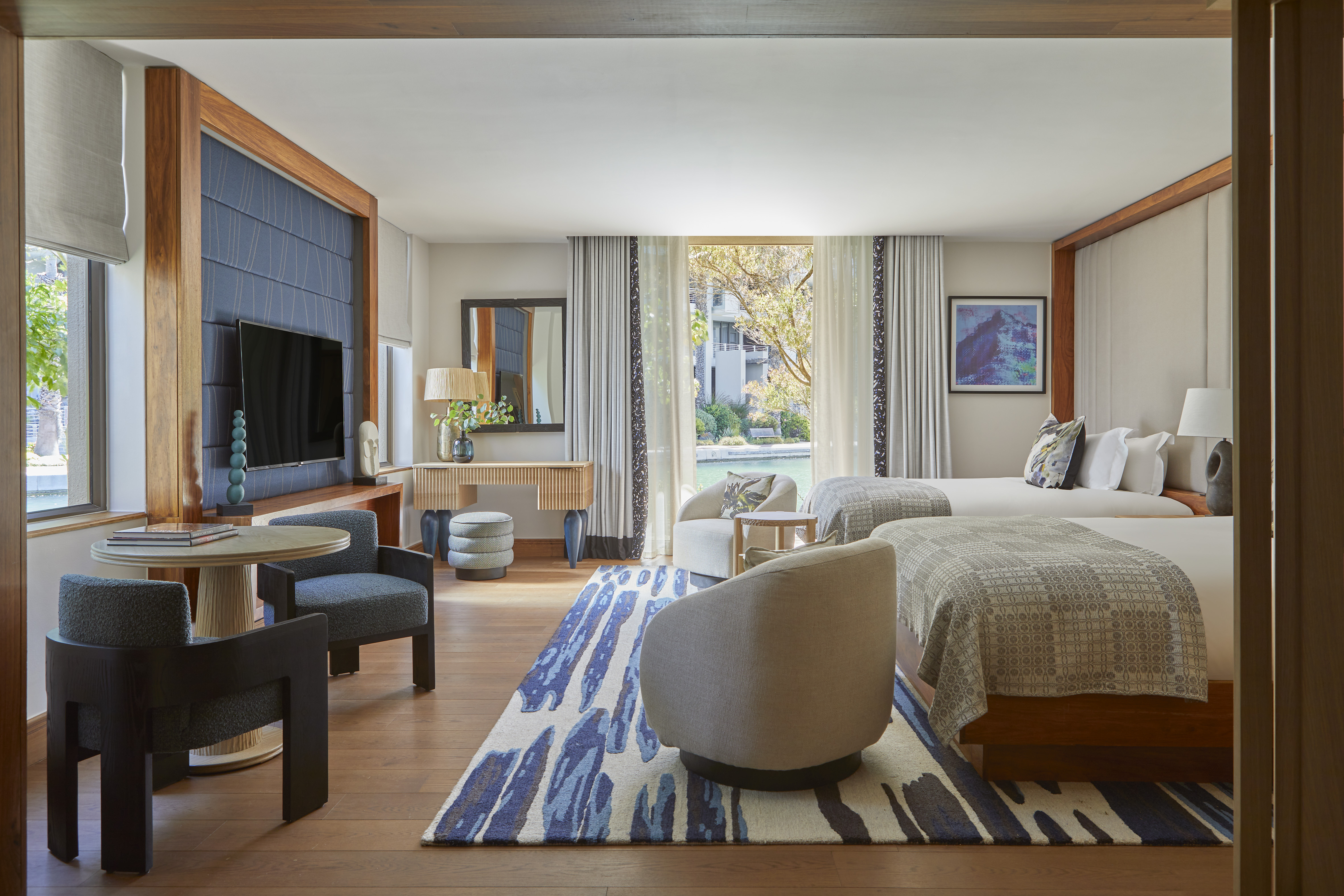 Double Superior Queen Bed