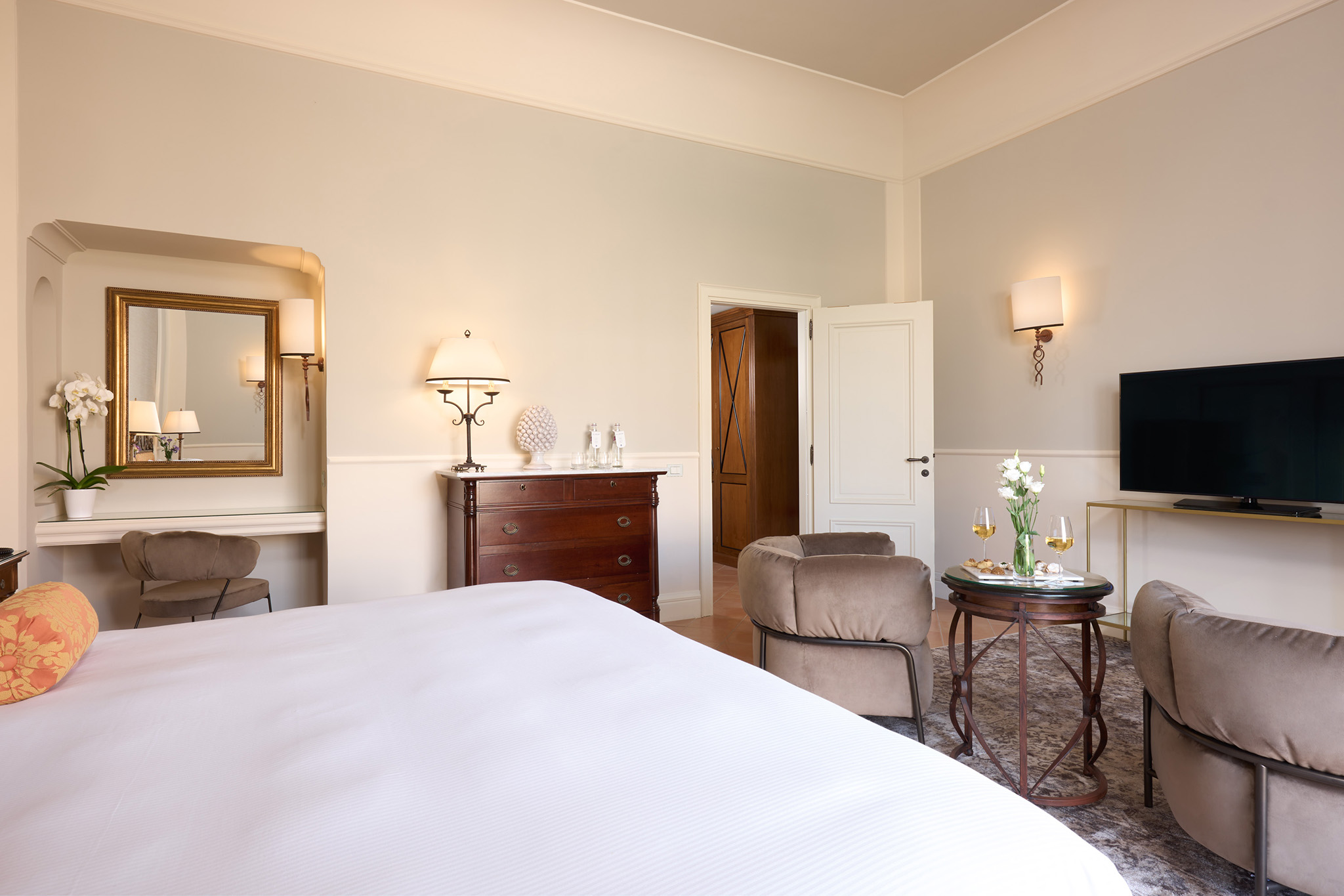 Junior Suite Pool View