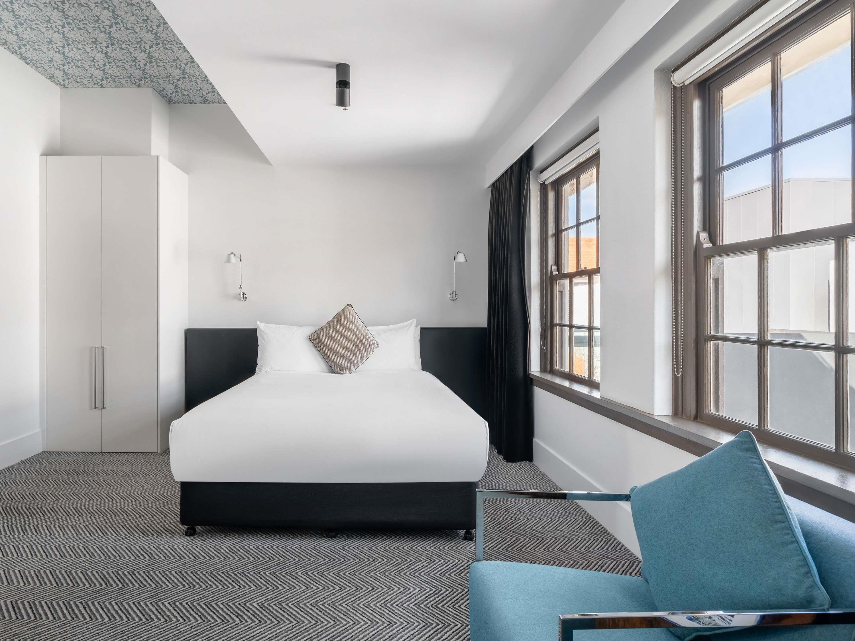 Double Queen Size Bed