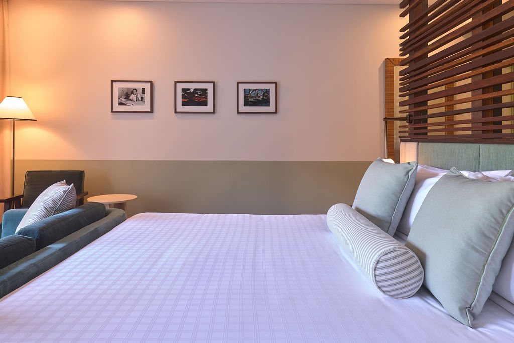 Double Garden View King Bed