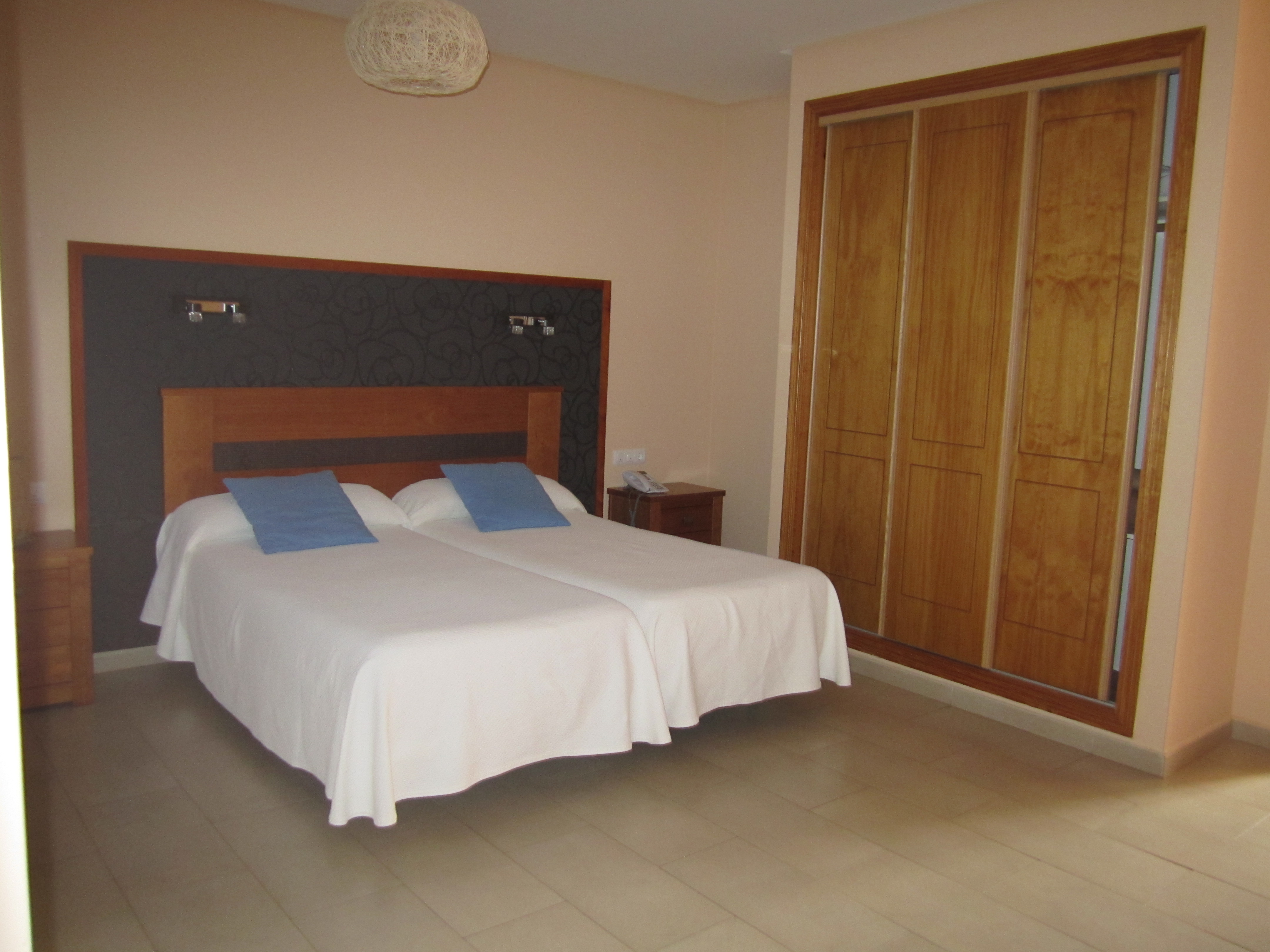 Double or Twin Standard