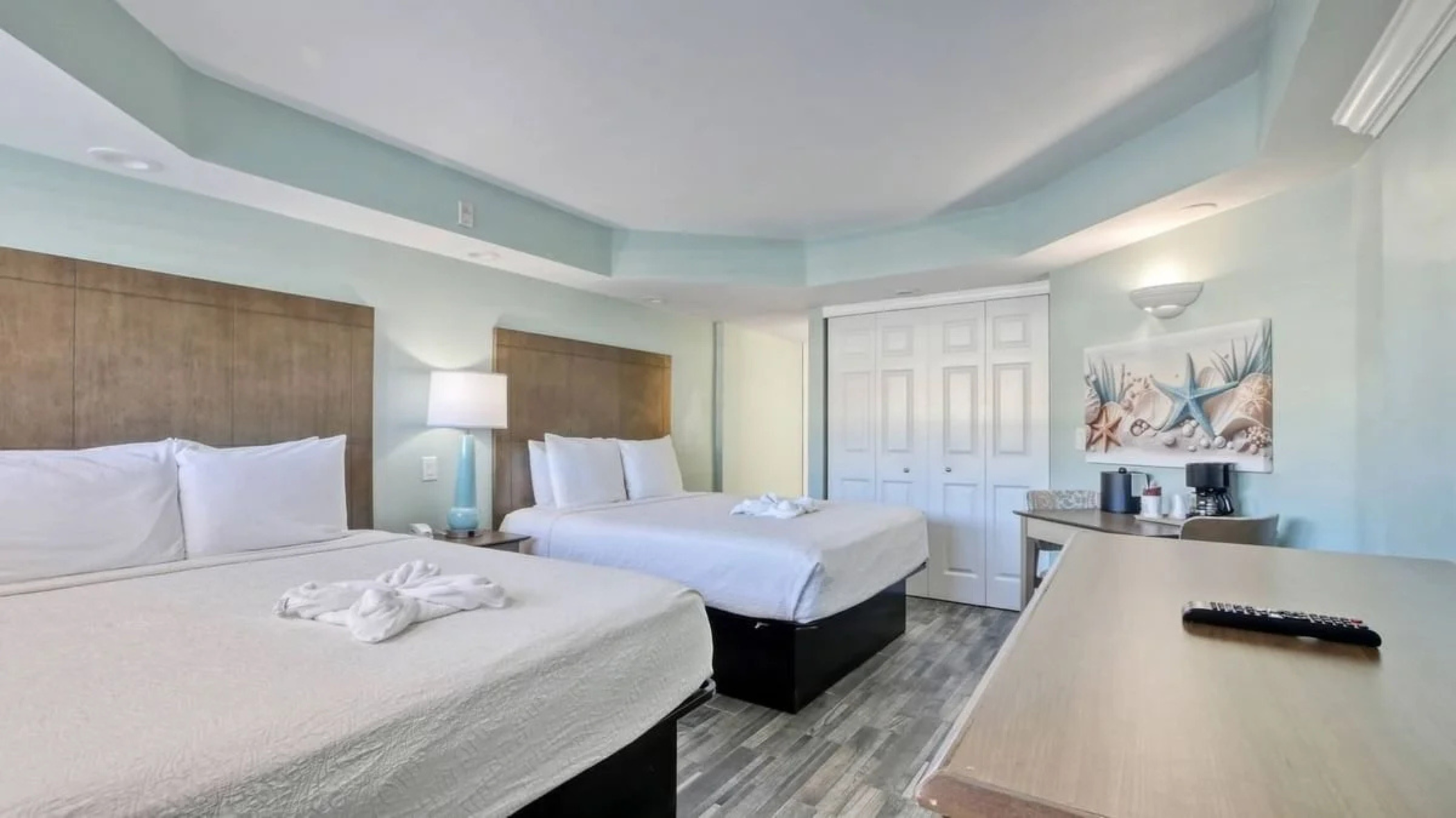 Room Two Queen Beds