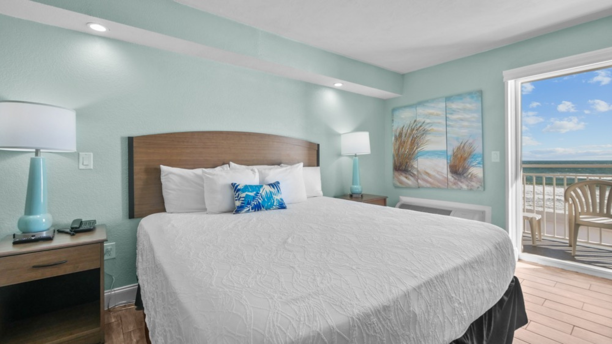 Room Ocean Front King Bed