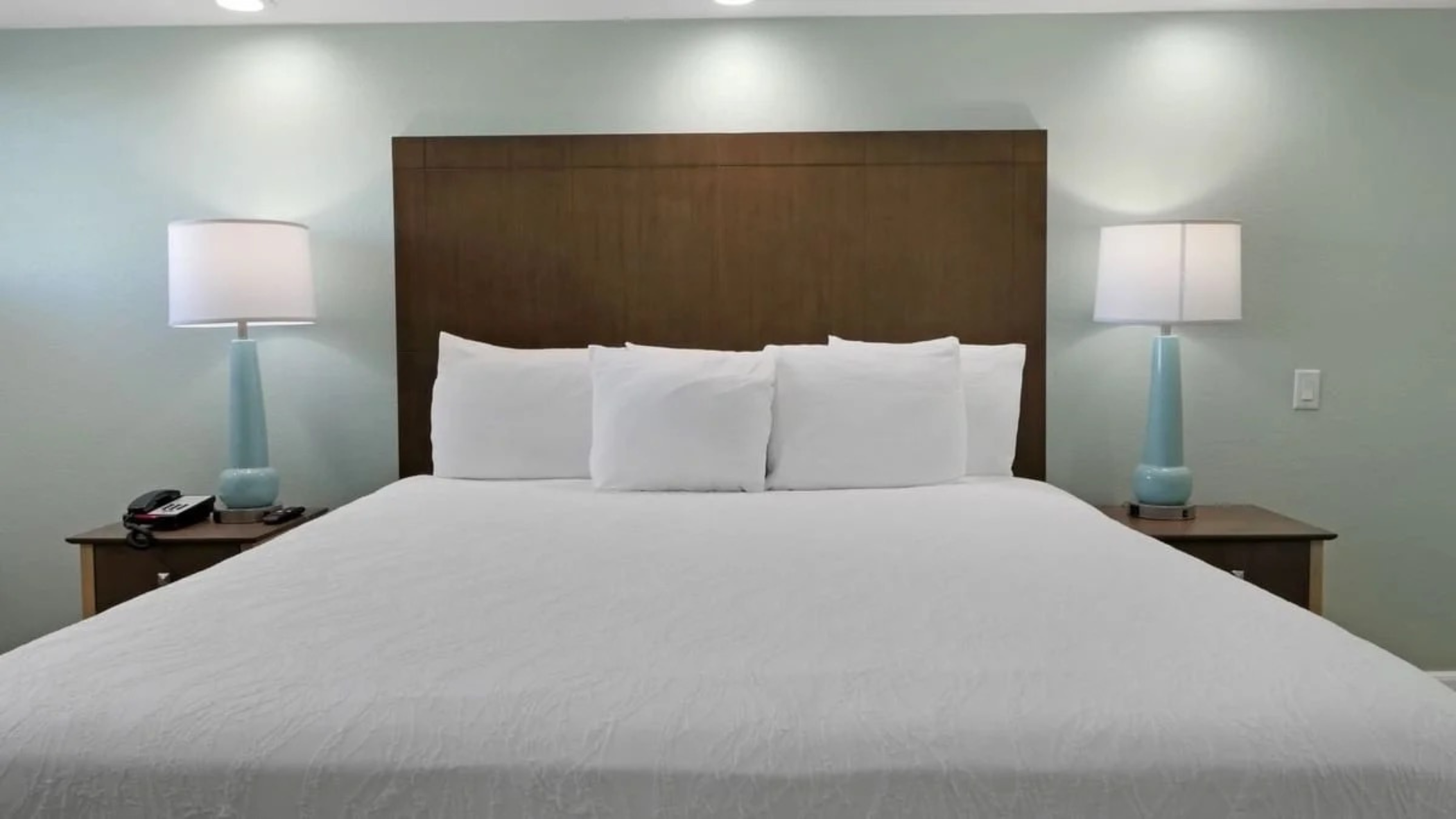 Room City View King Bed