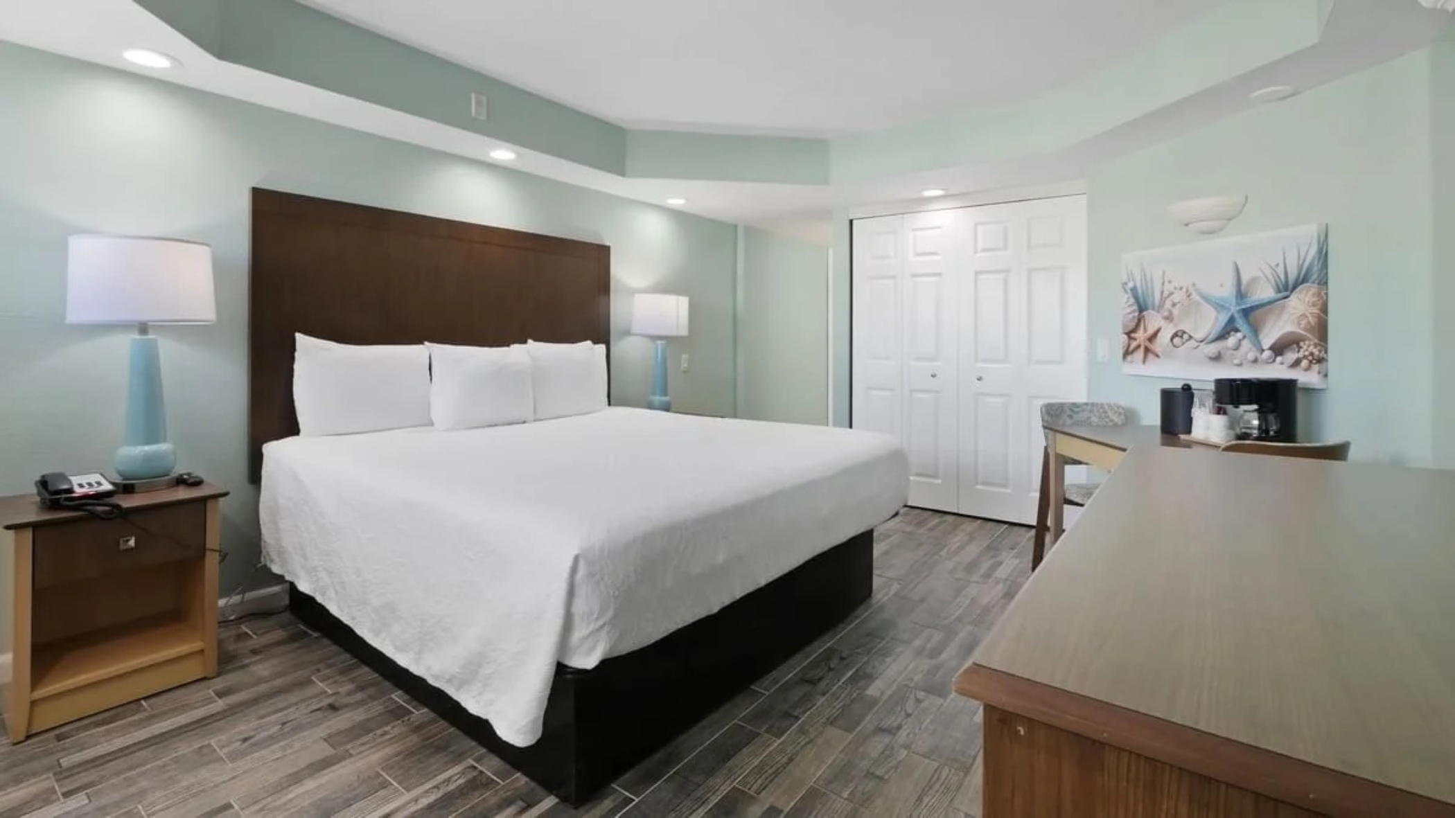 Room City View King Bed