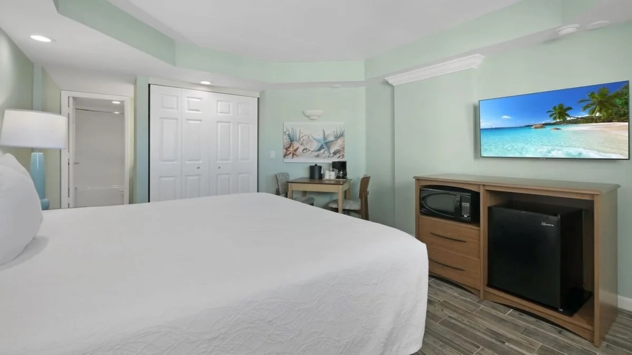 Room City View King Bed