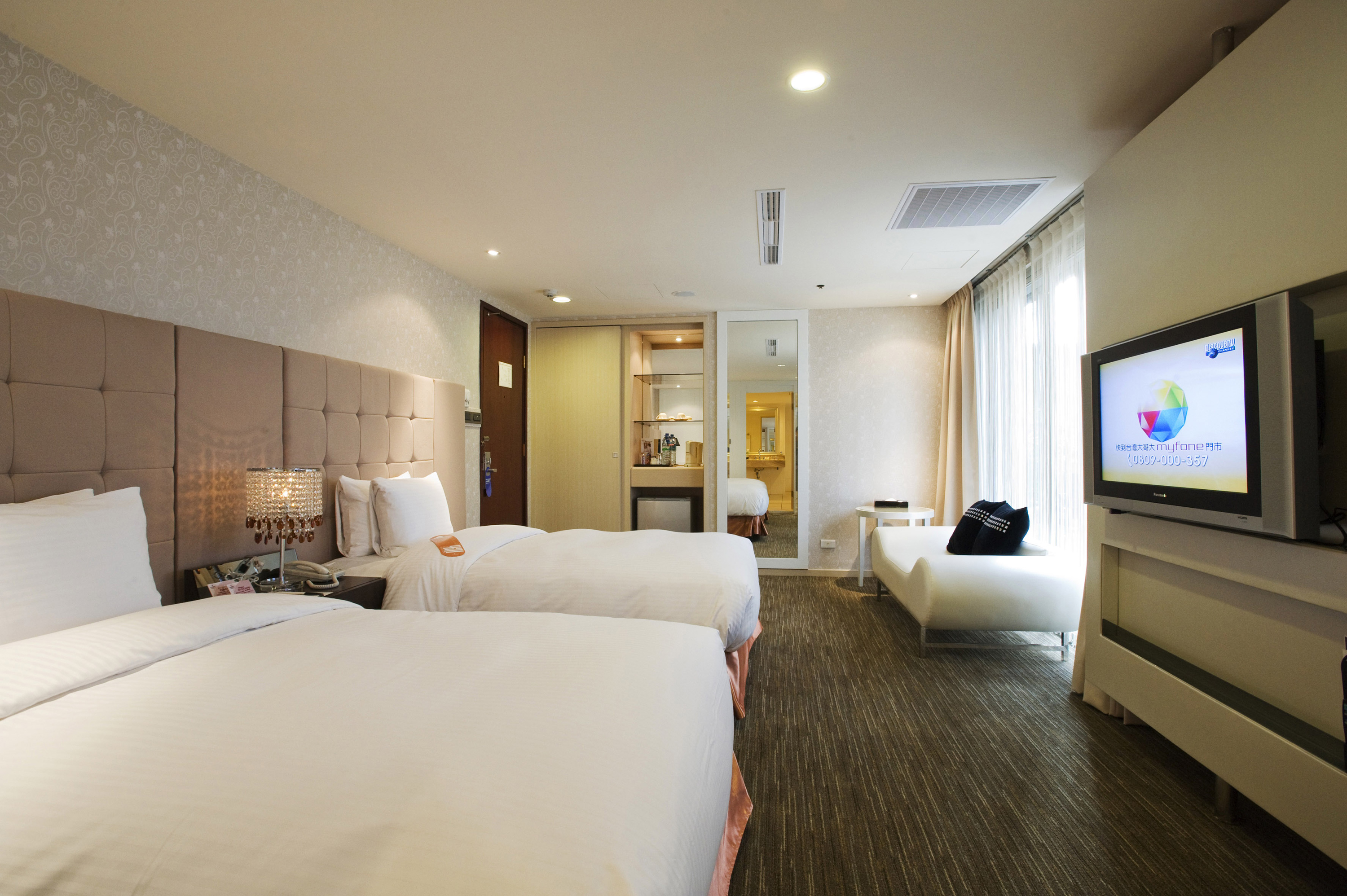 Double or Twin Deluxe