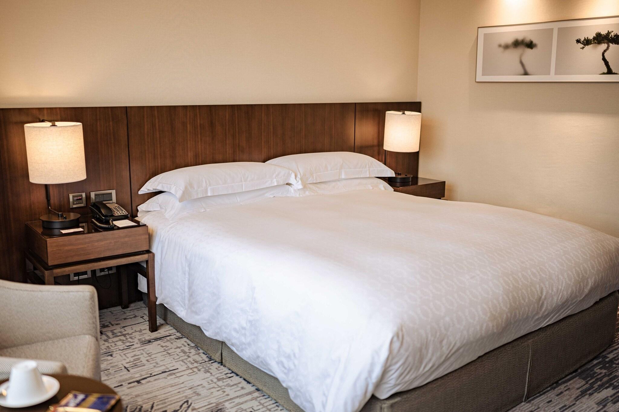 Double Superior Queen Bed