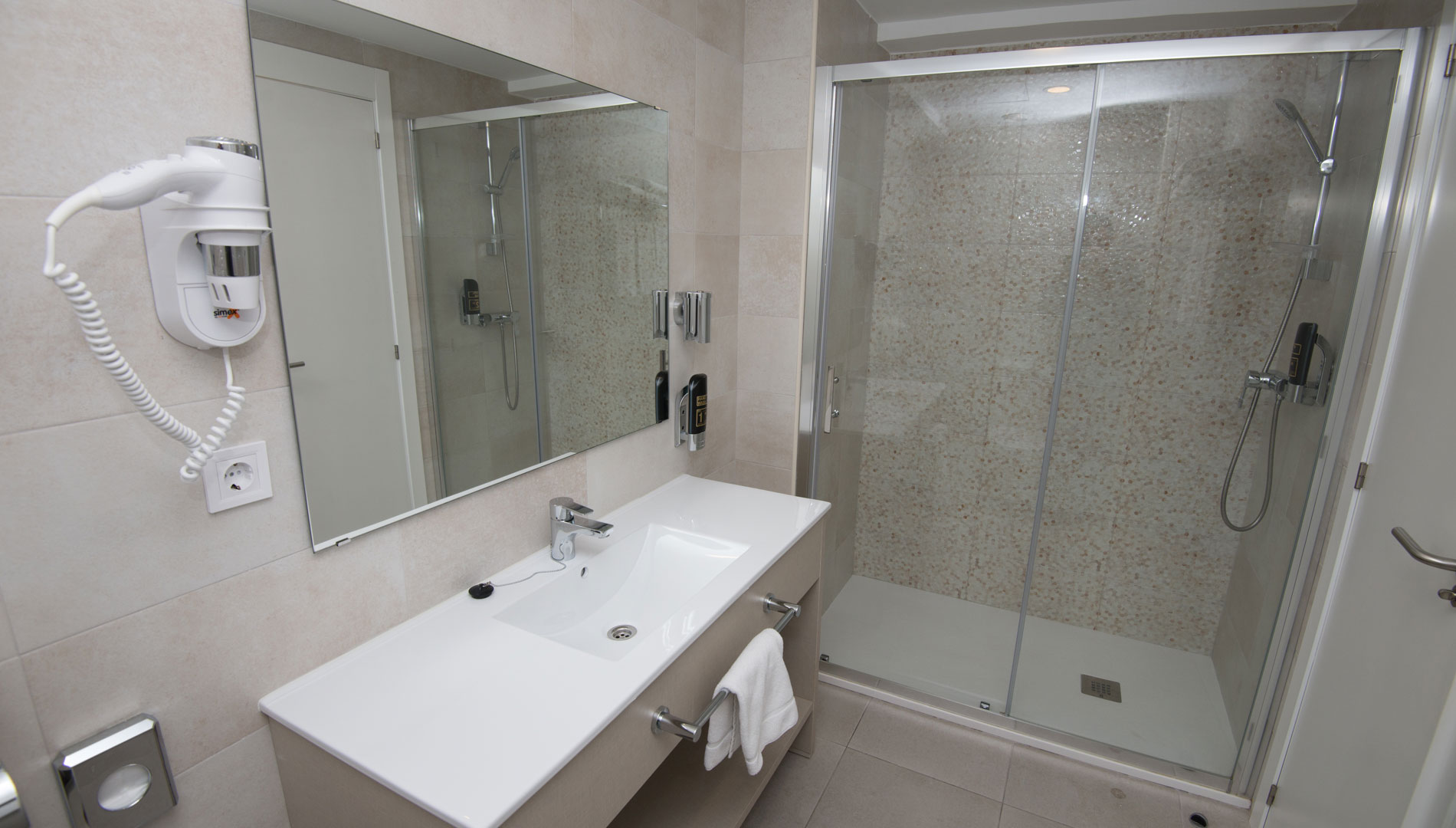 Double or Twin Standard