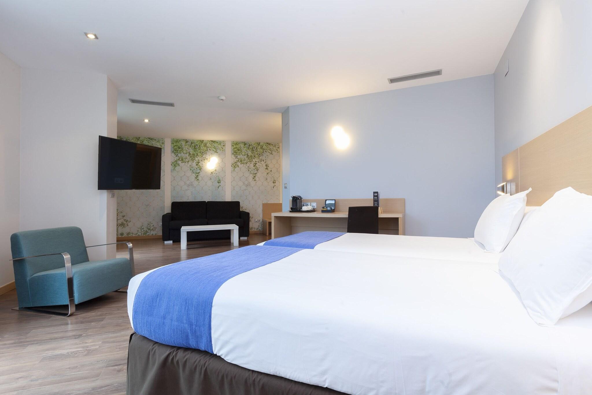 Quadruple with Double Bed