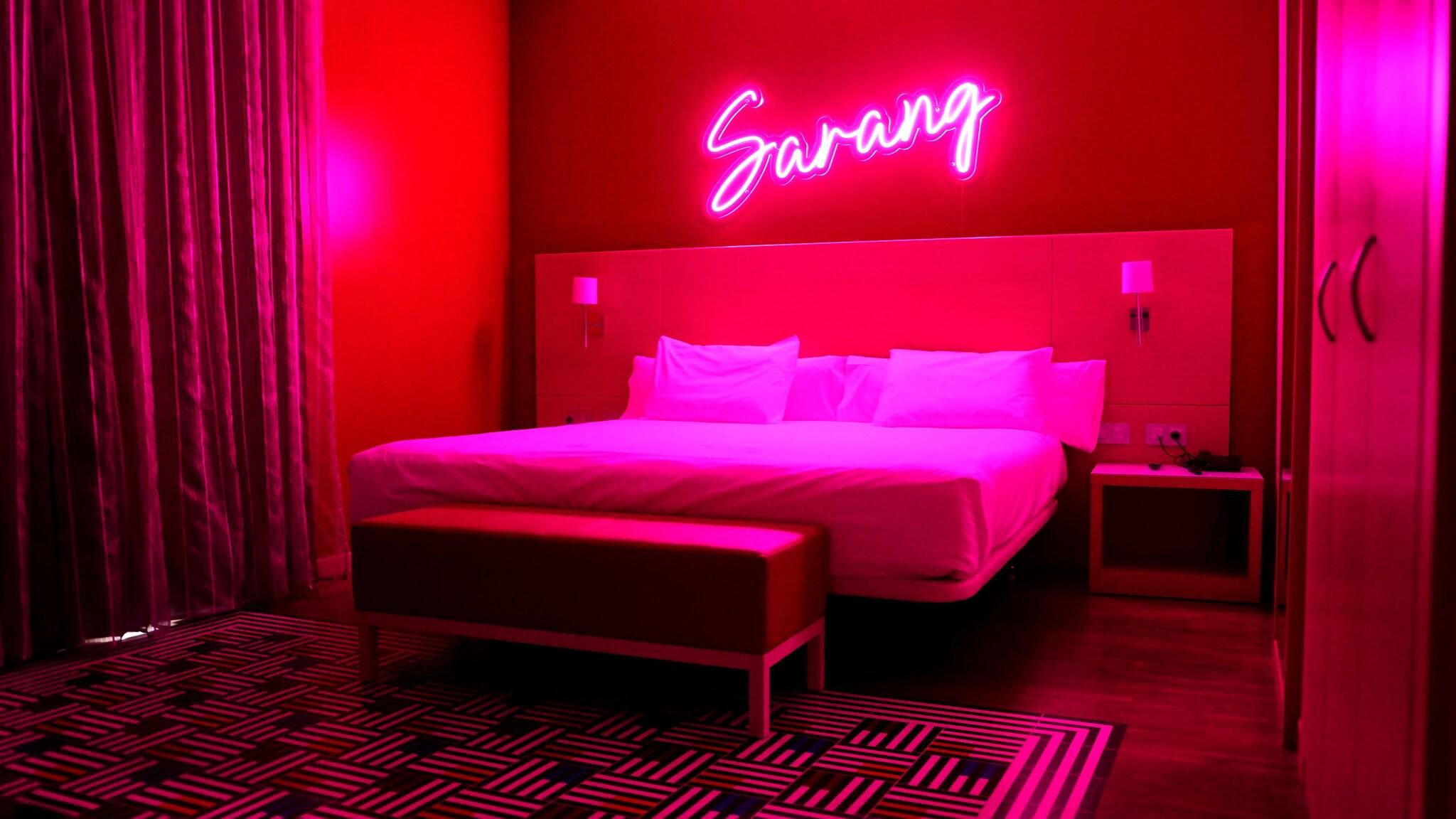 Double King Size Bed