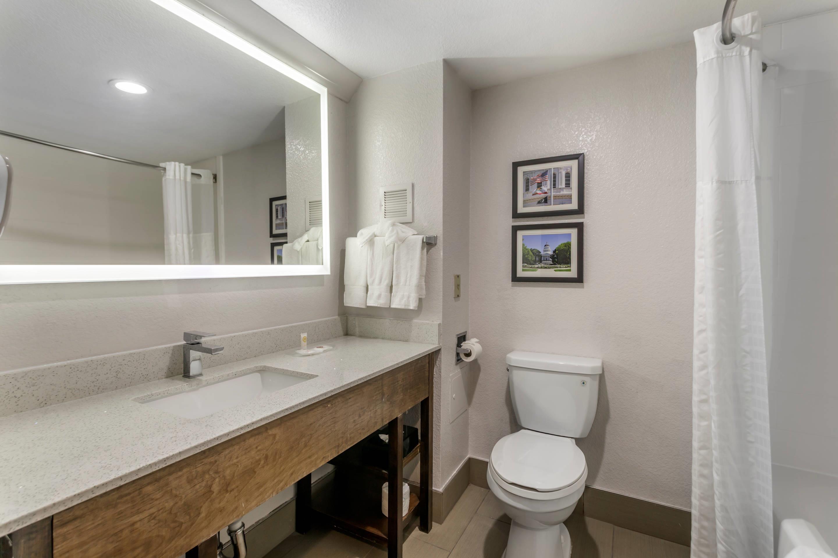 Suite Two Double Beds Non Smoking