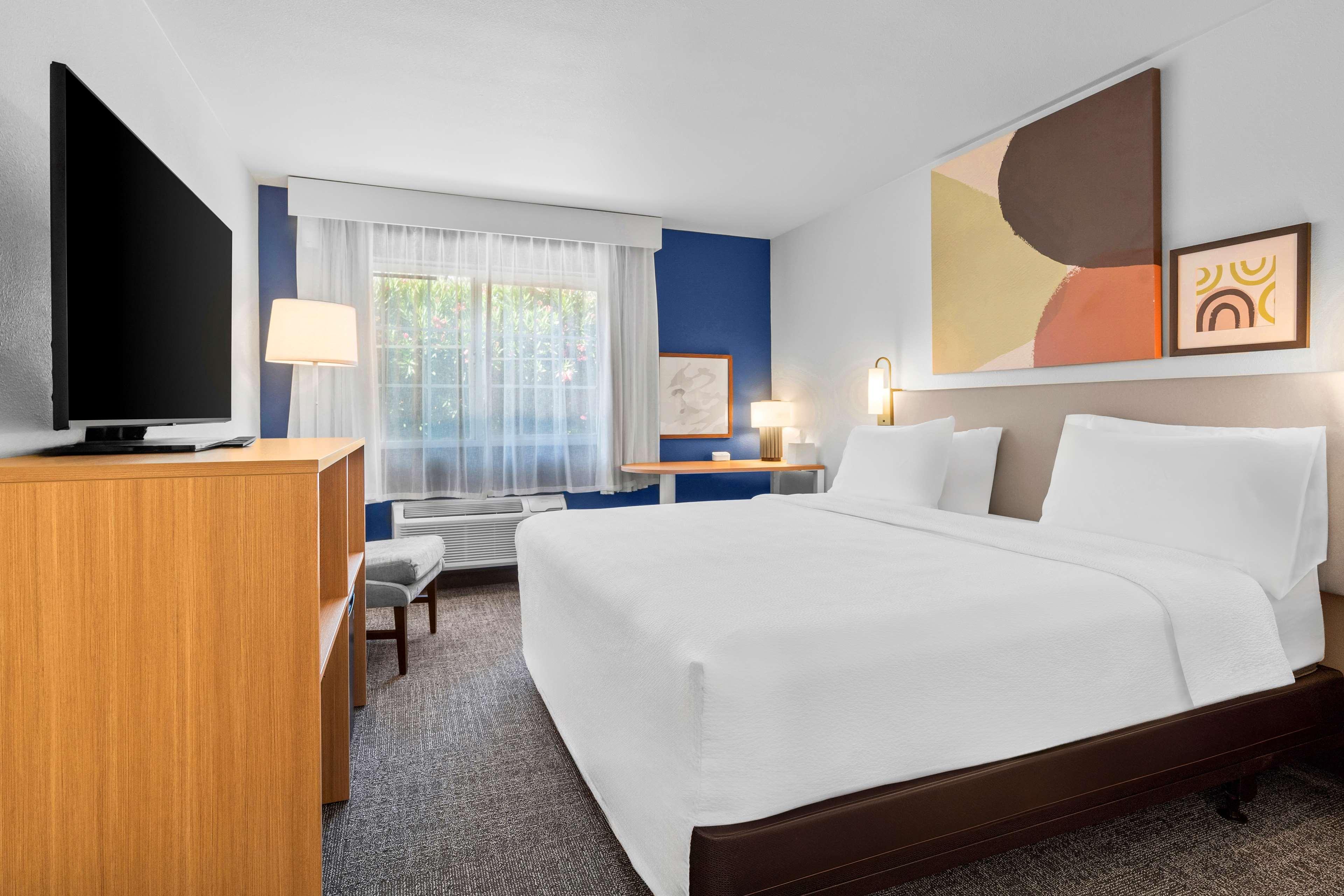 Double Accessible King Size Bed