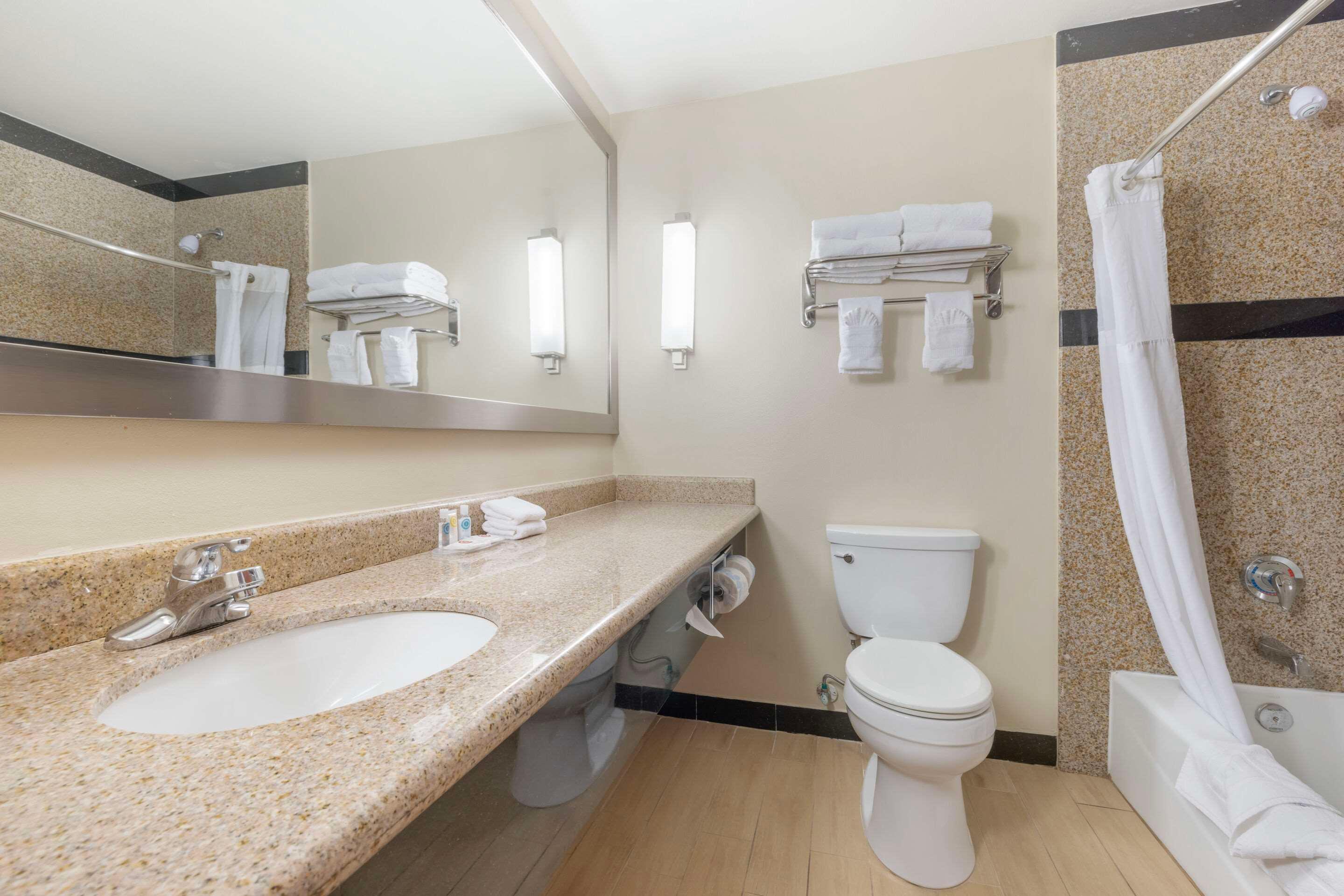 Suite Two Queen Beds Non Smoking