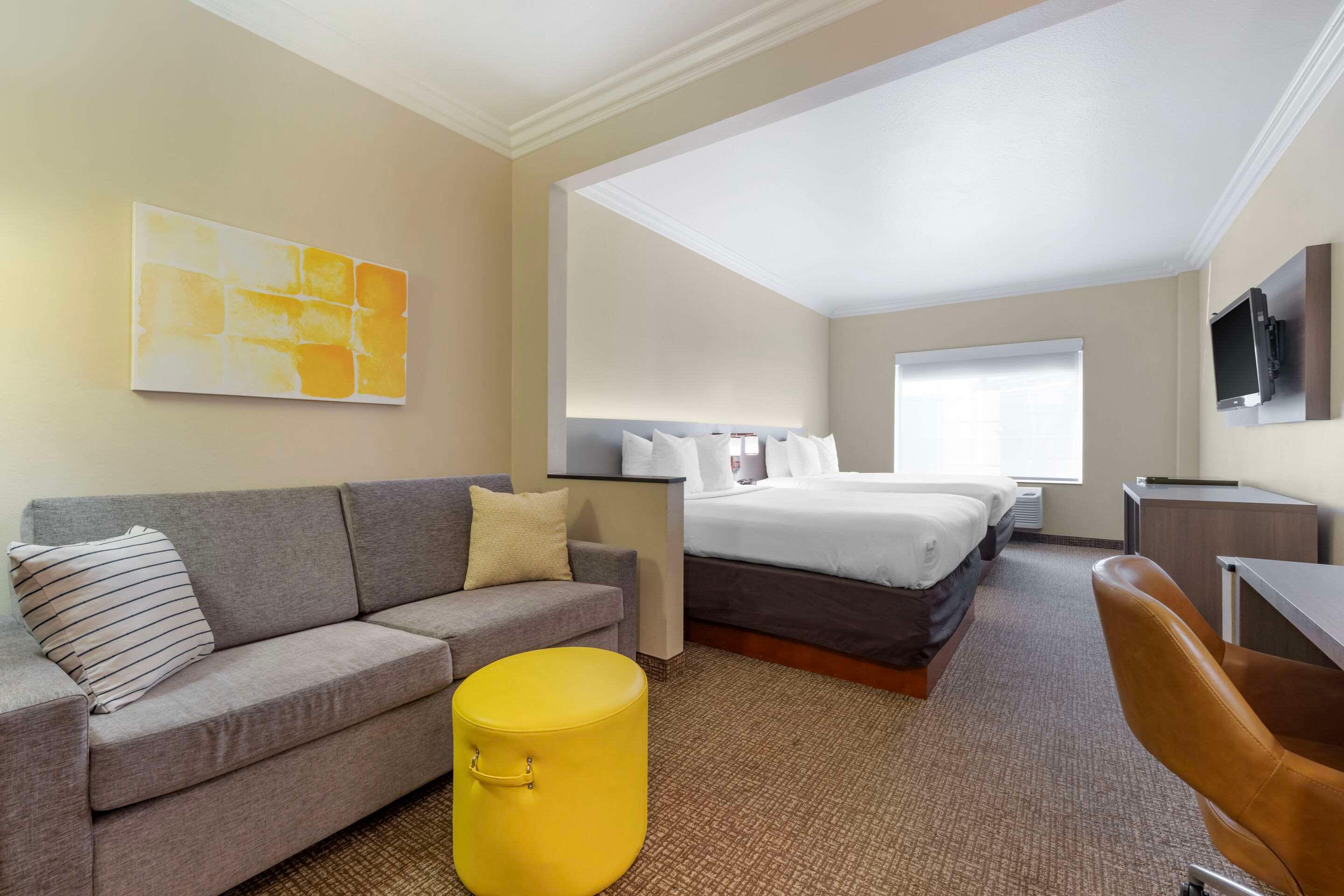 Suite Two Queen Beds Non Smoking