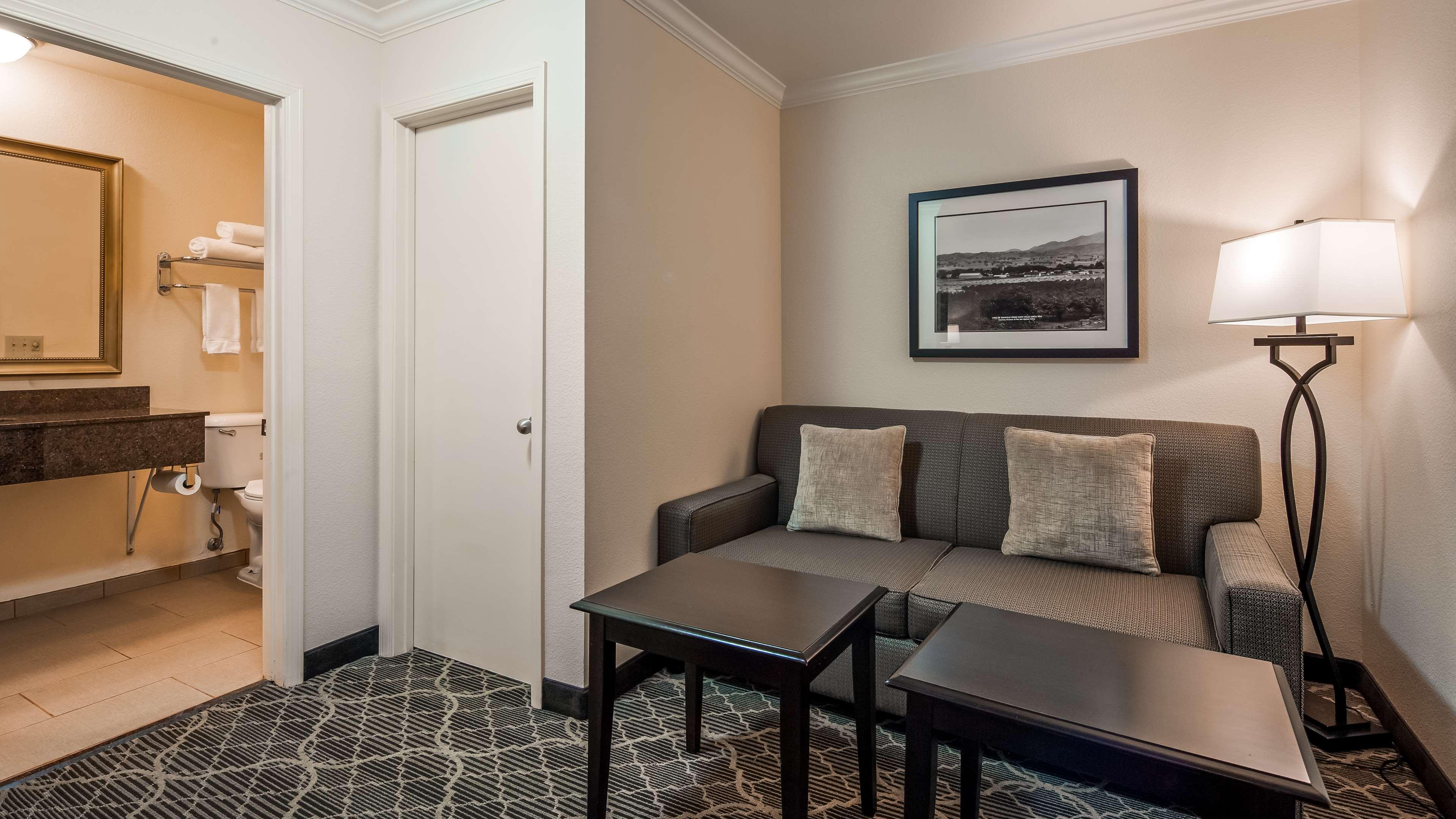 Family Room Two Queen Beds