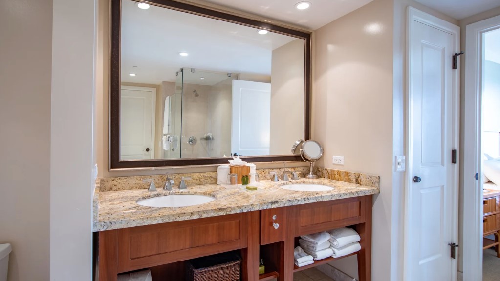 Room Partial Ocean View One Bedroom