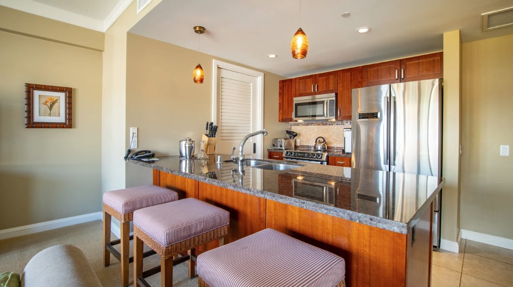 Room Partial Ocean View One Bedroom