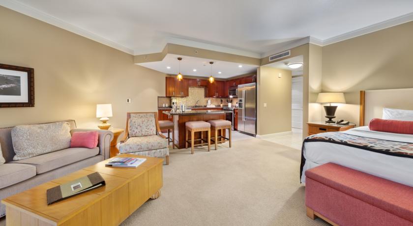 Studio Partial Ocean View