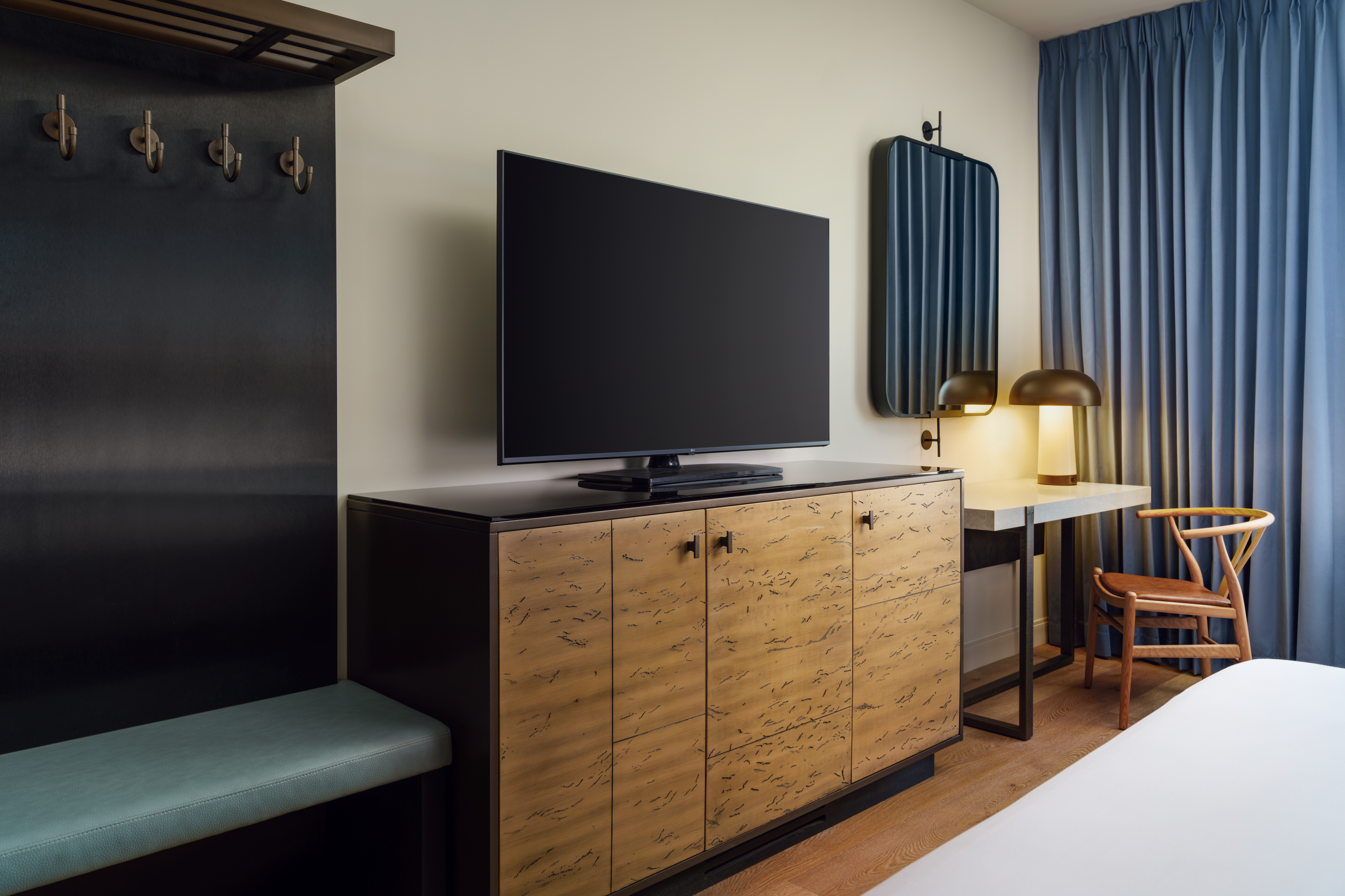 Double Accessible King Size Bed