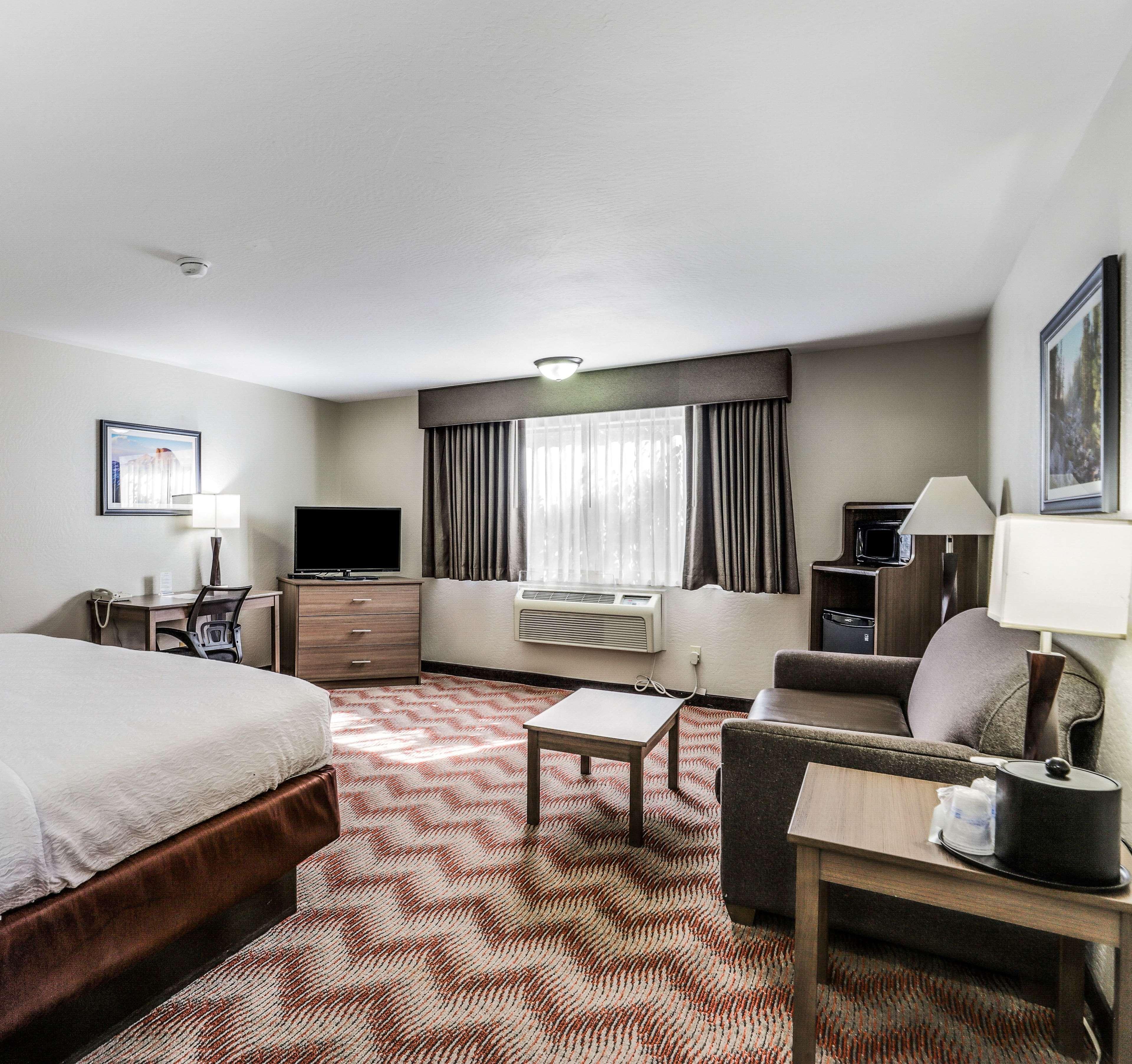 Double King Bed Non Smoking