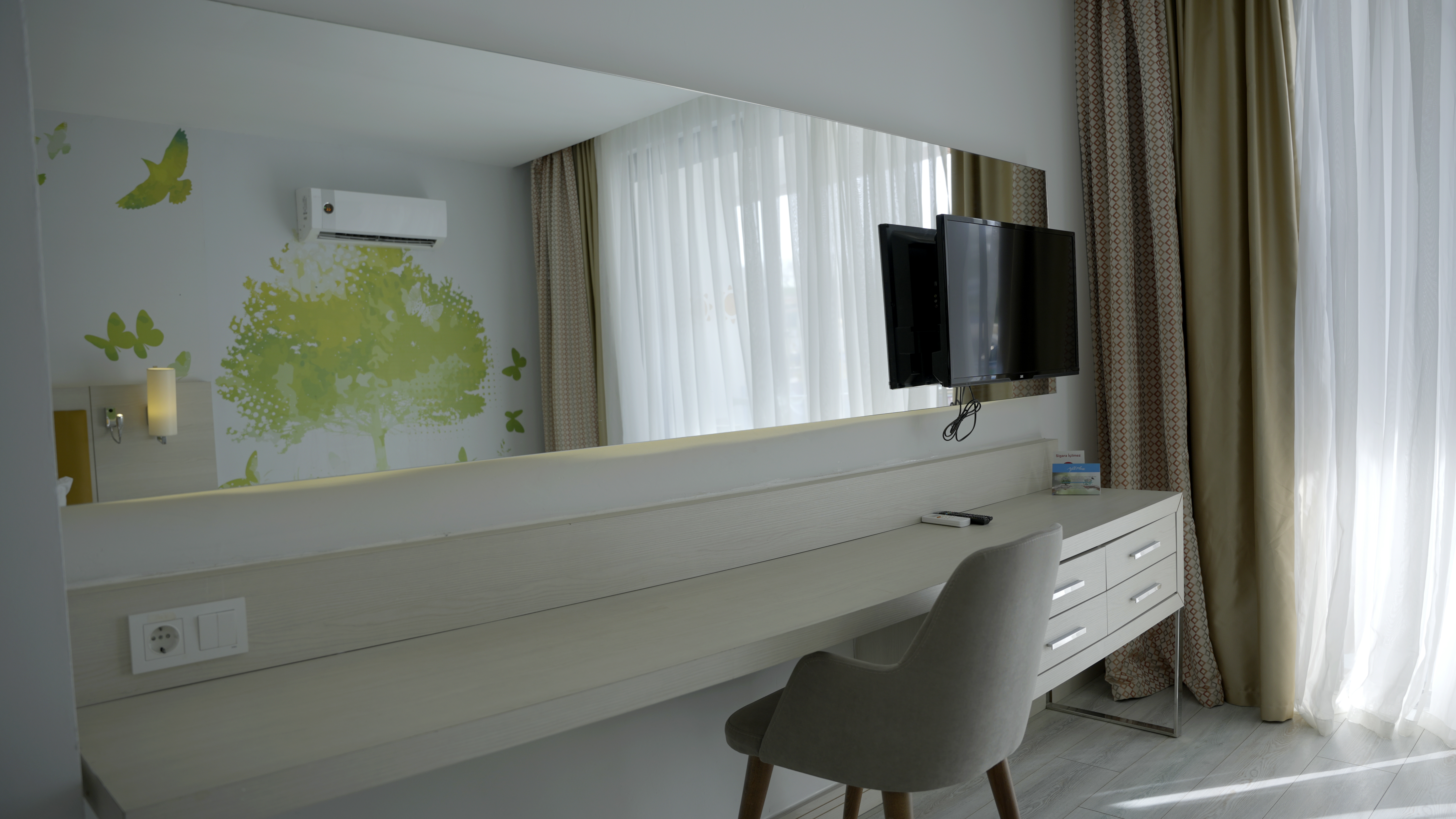 Family Room Superior