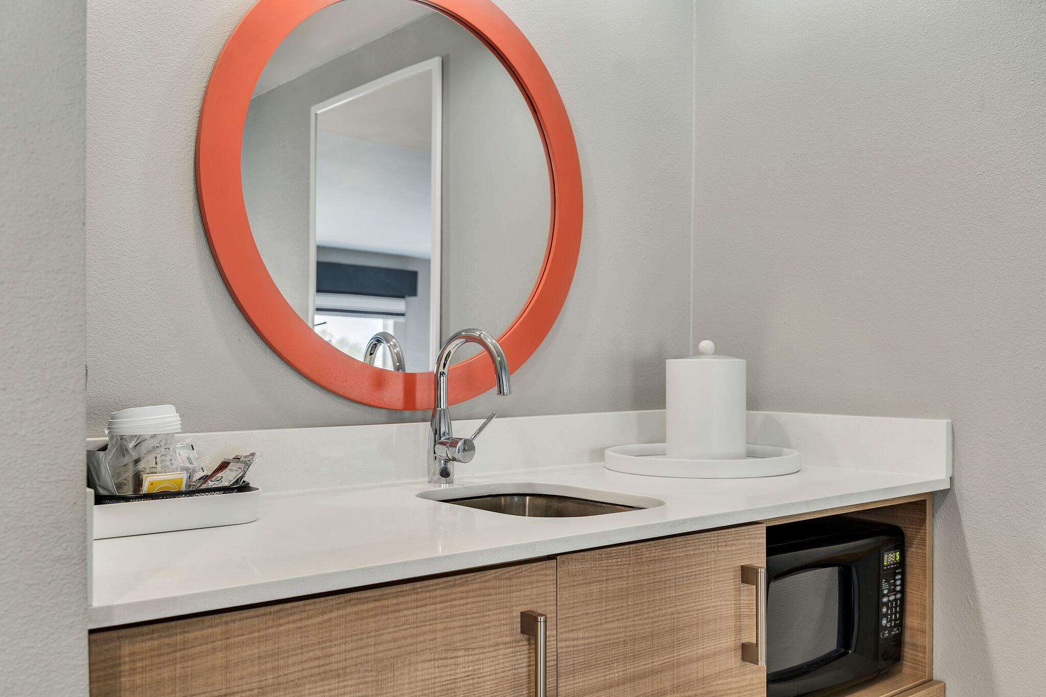 Suite Two Queen Beds