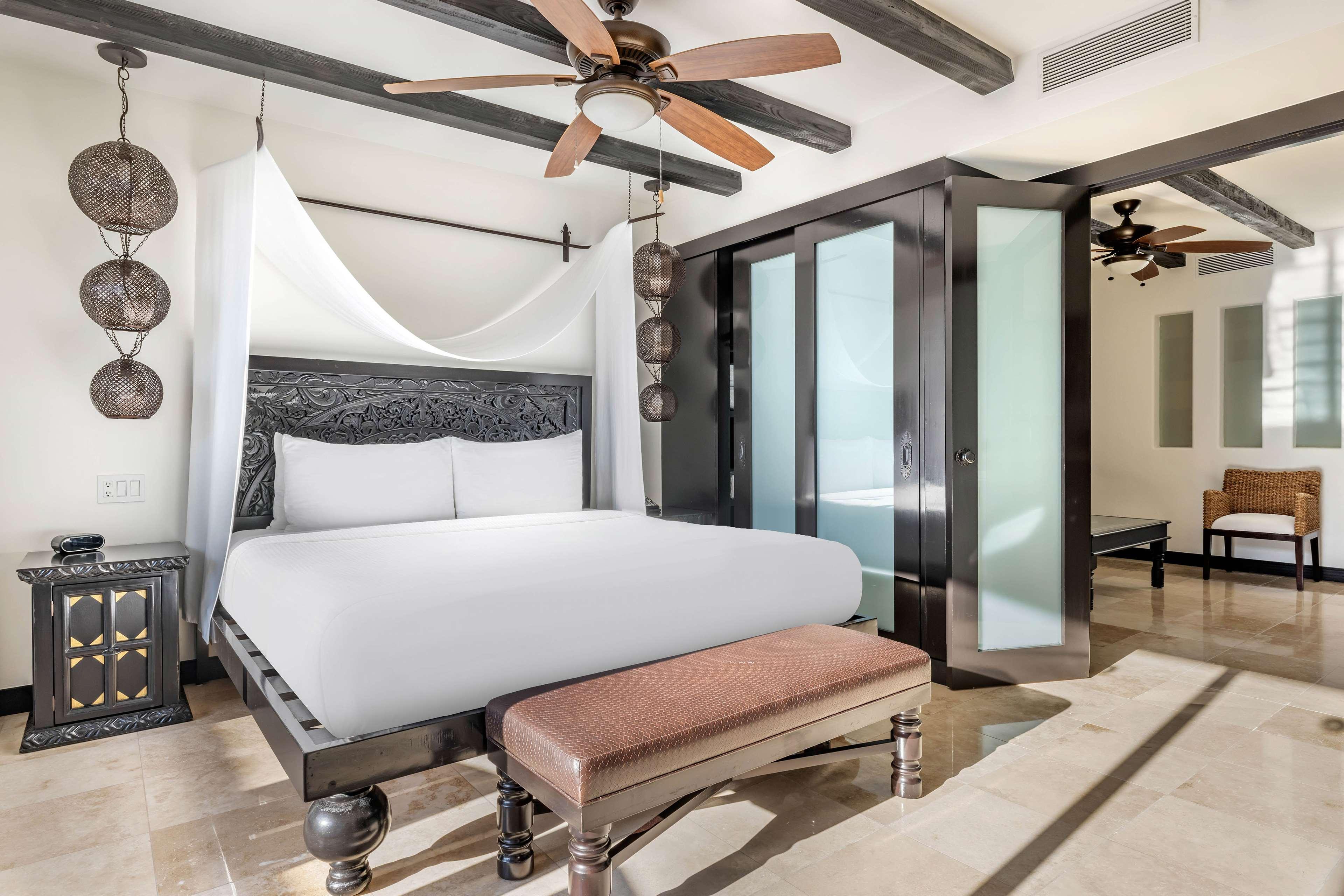 Junior Suite King Size Bed