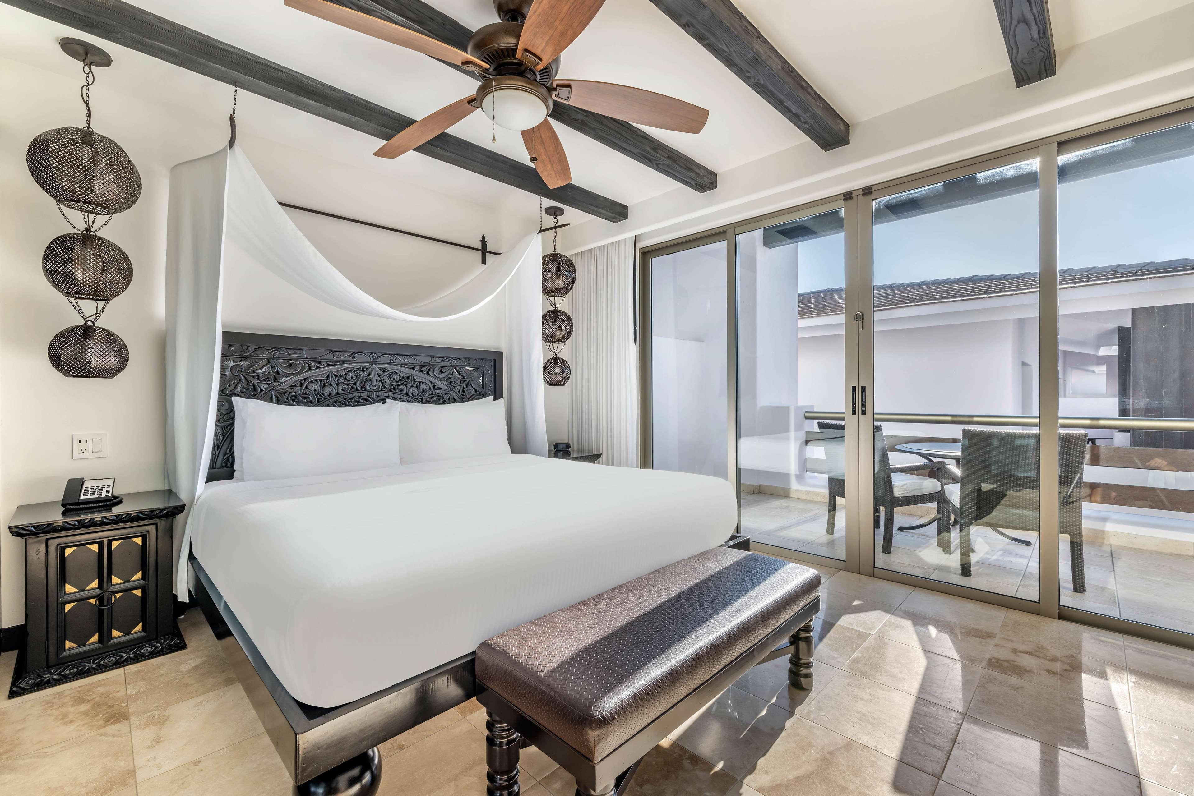 Junior Suite with Views