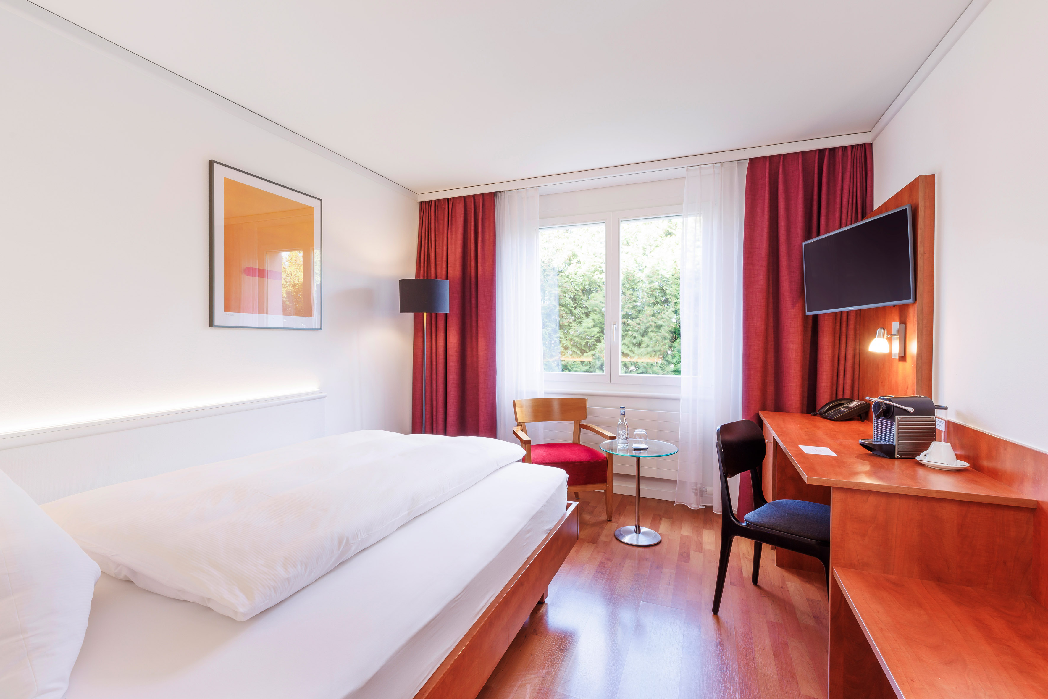 Double Queen Size Bed