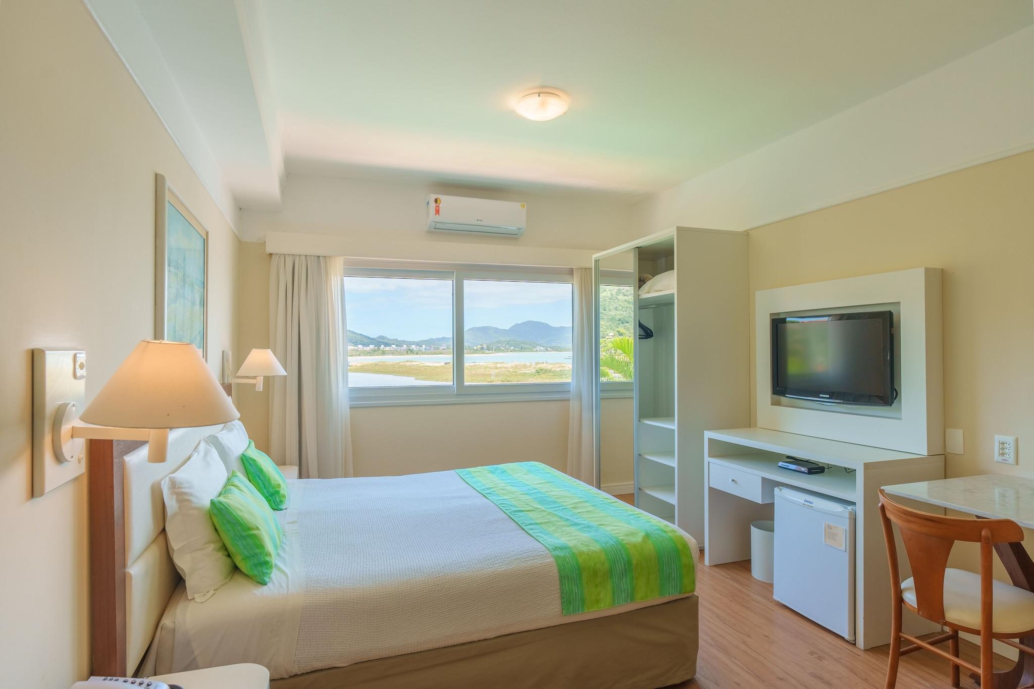 Double Superior Ocean View