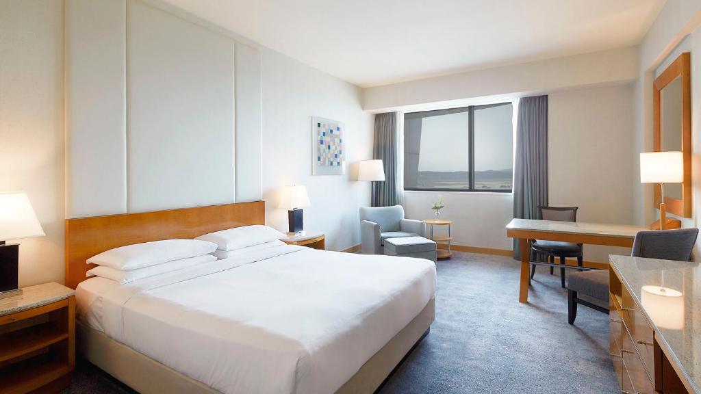 Family Room King Size Bed