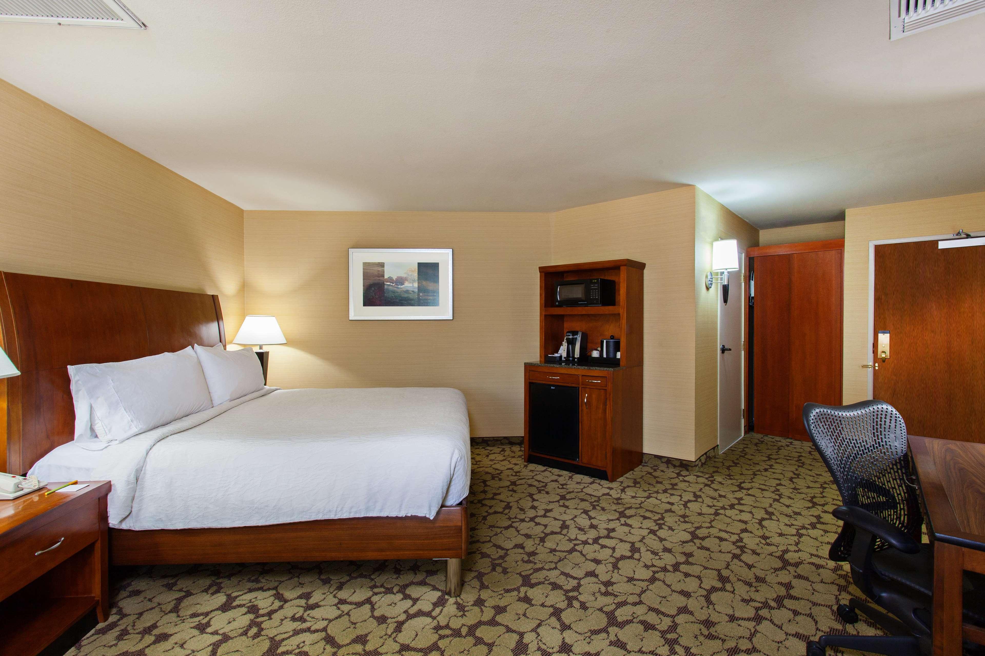 Double Deluxe King Bed