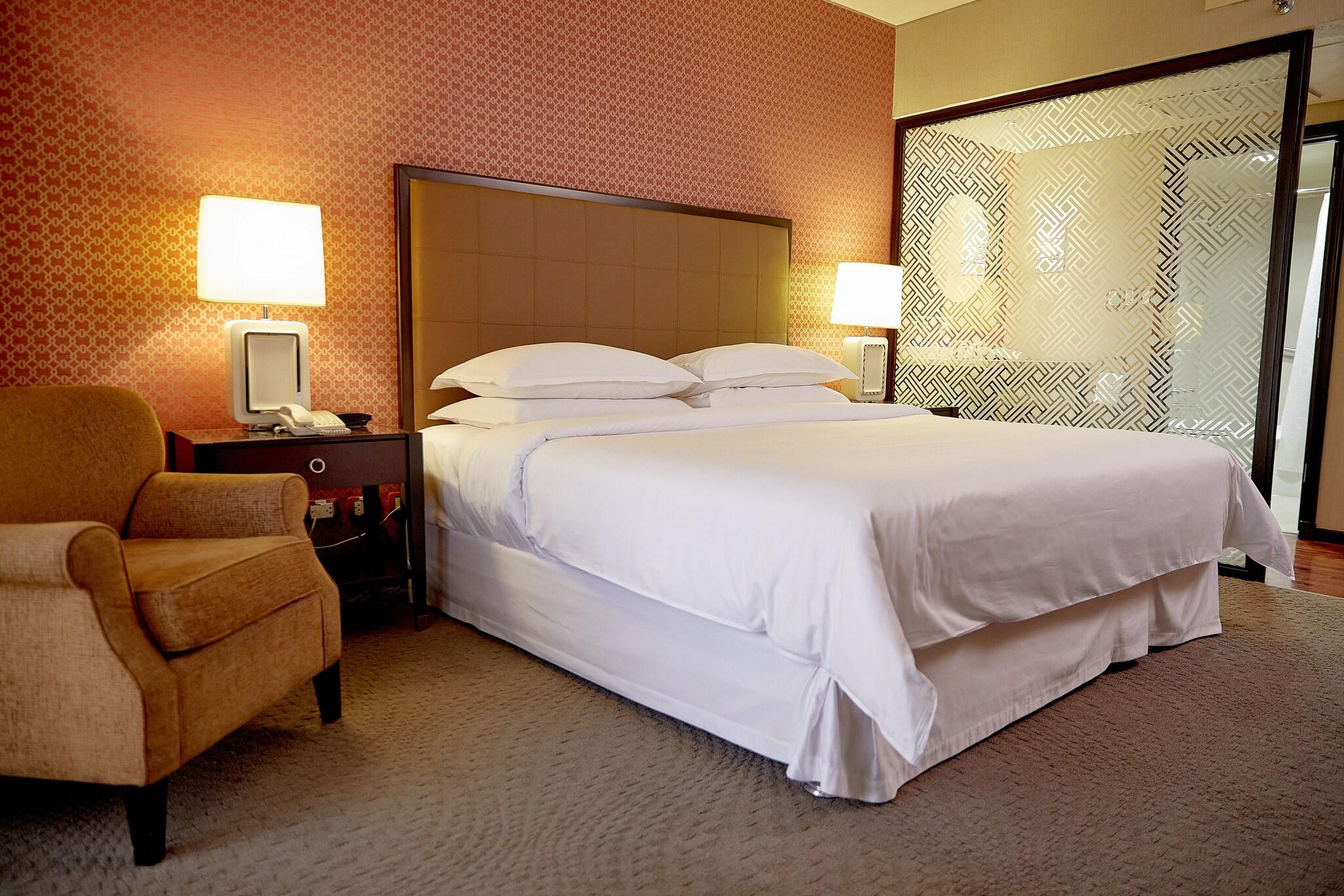 Double Classic King Bed