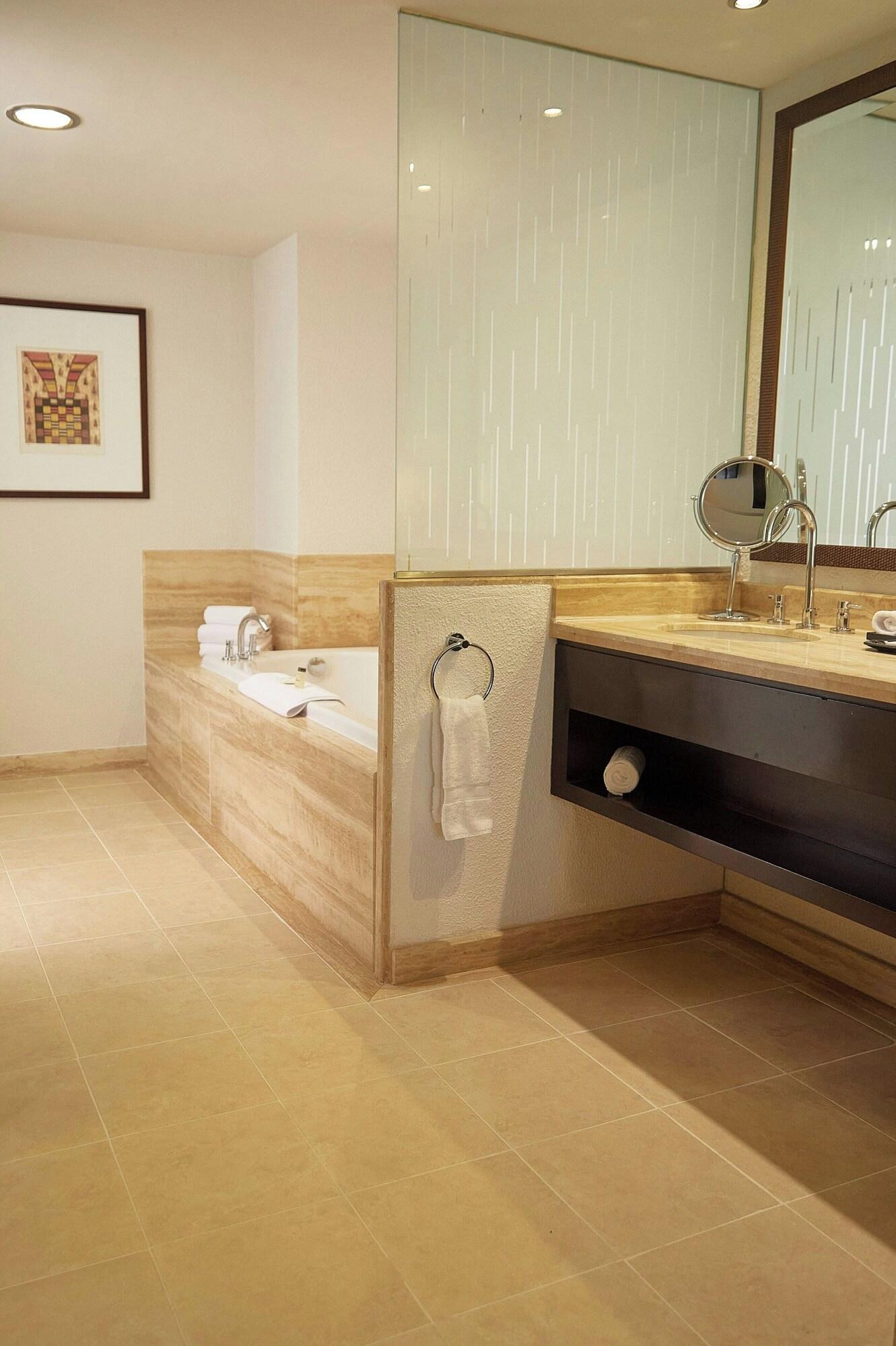 Junior Suite King Size Bed