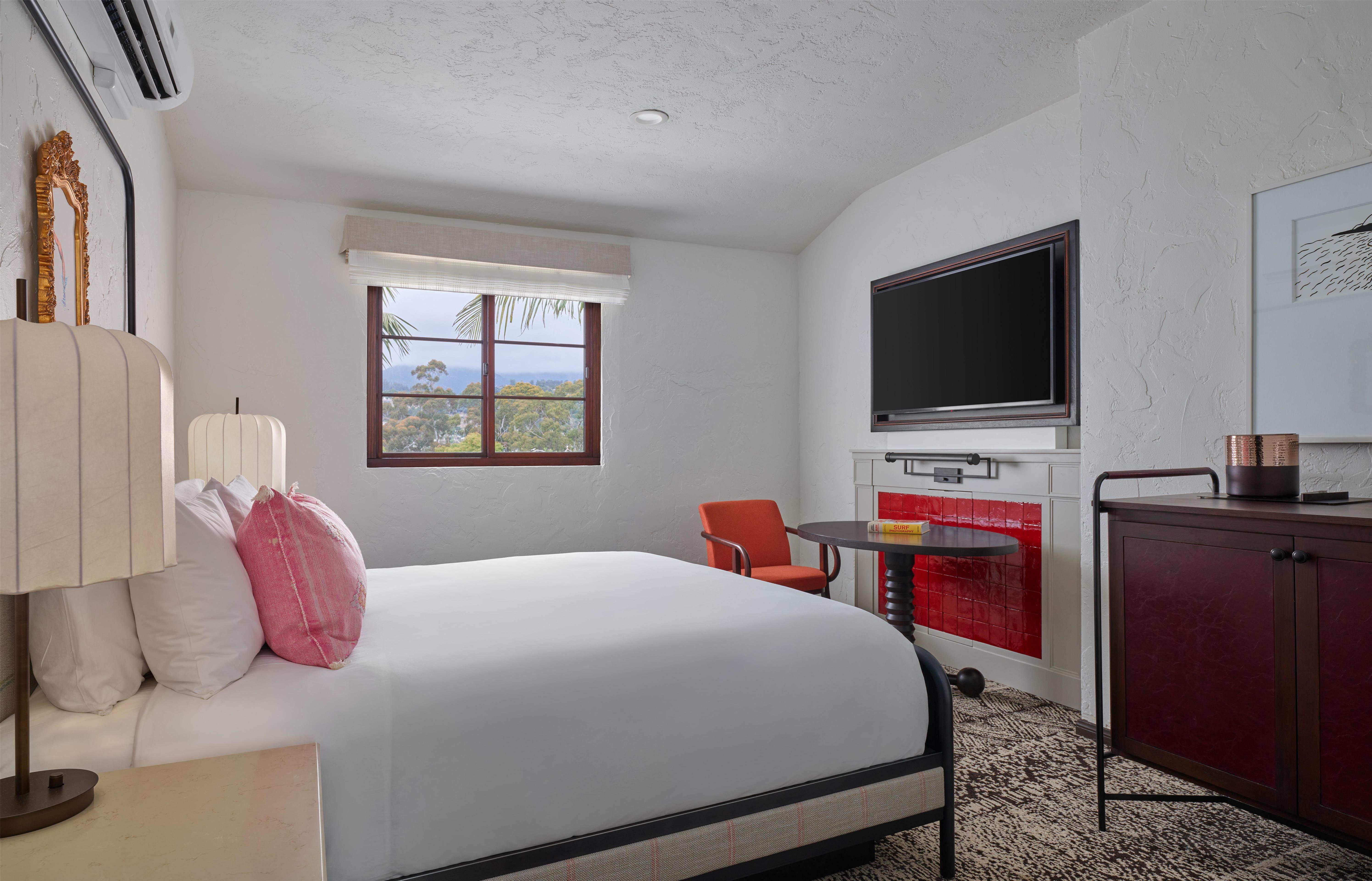 Double King Bed Non Smoking