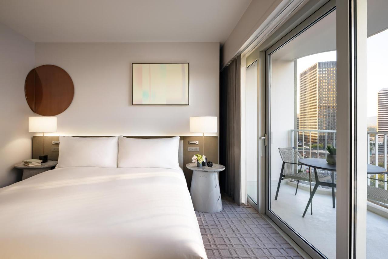 Room Deluxe King Bed