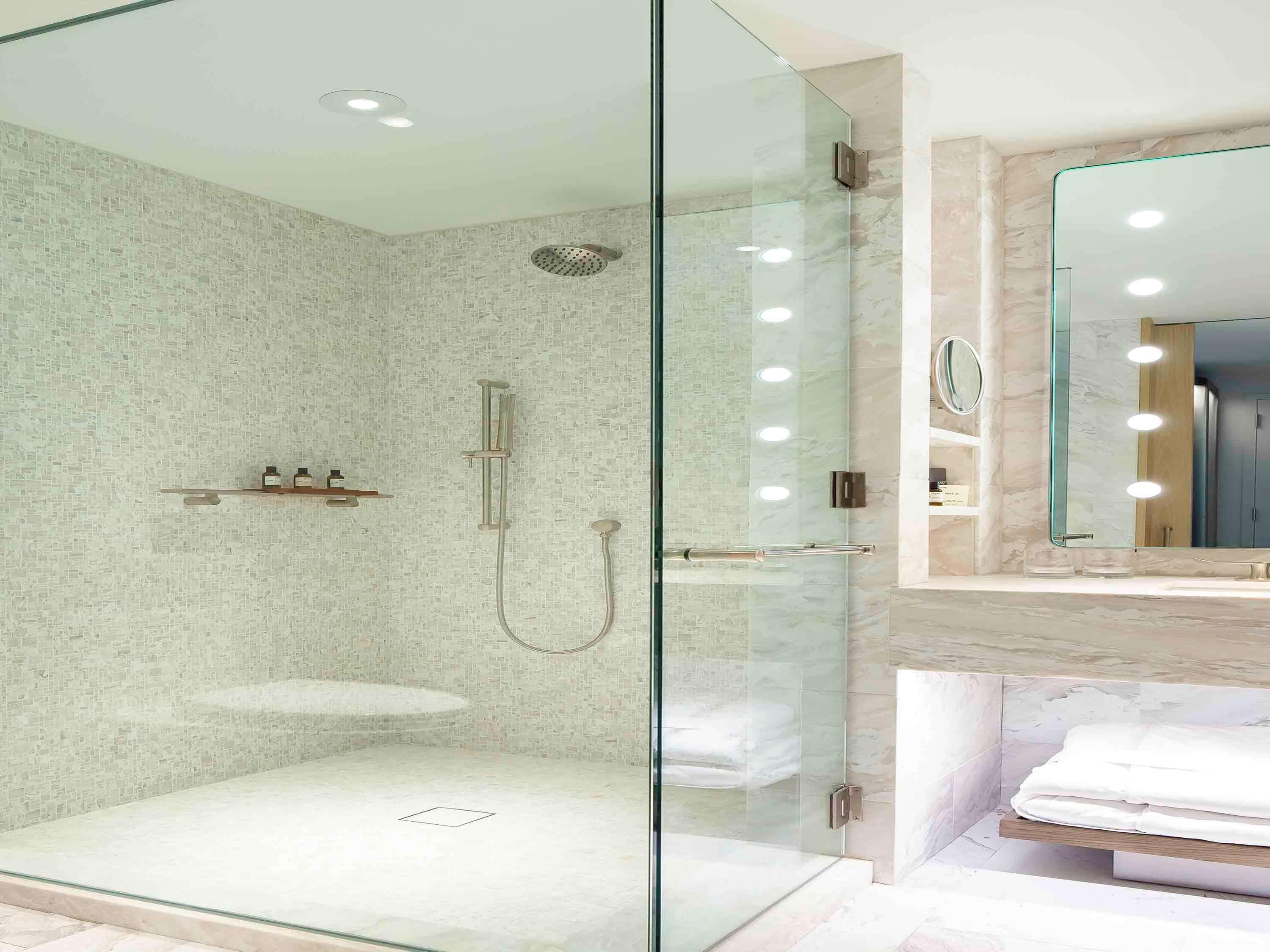 Double Executive King Bed