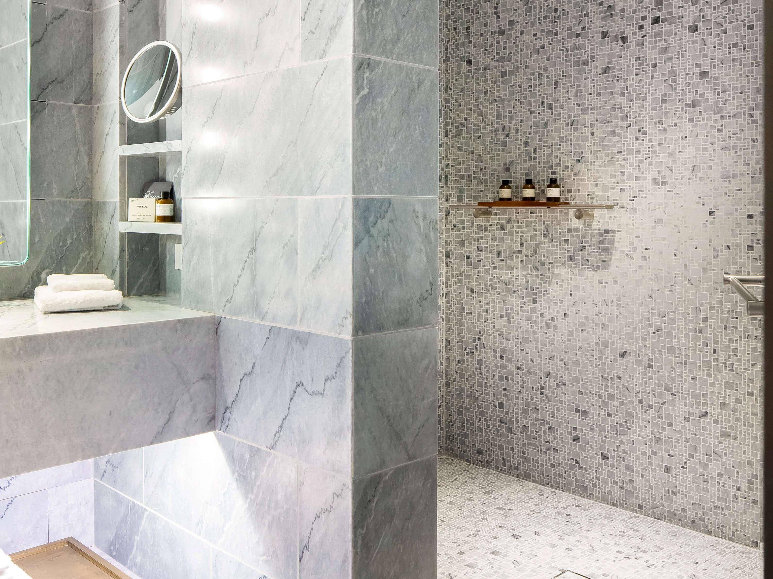 Double Executive King Bed