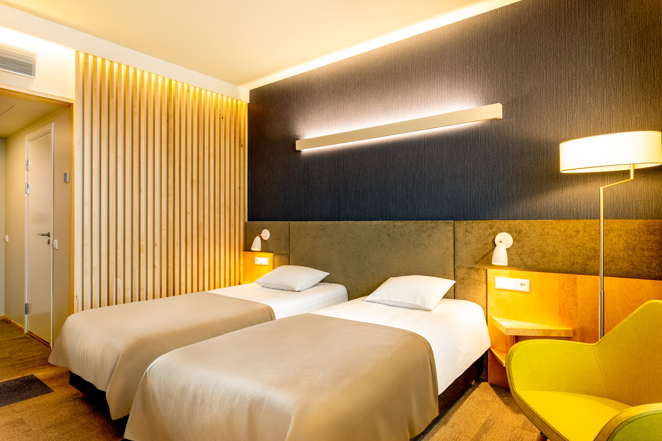 Double or Twin Superior