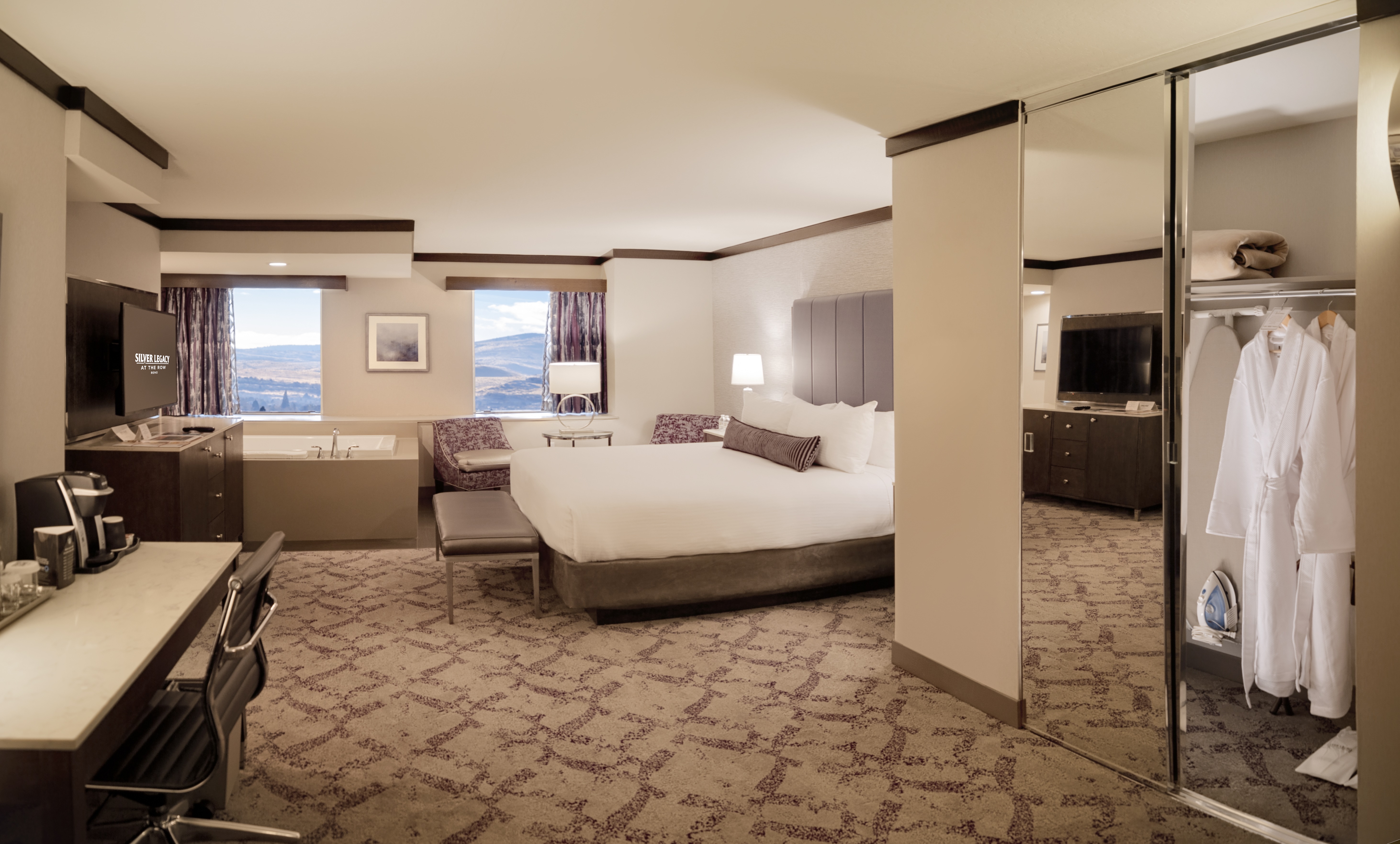 Suite Deluxe King Bed