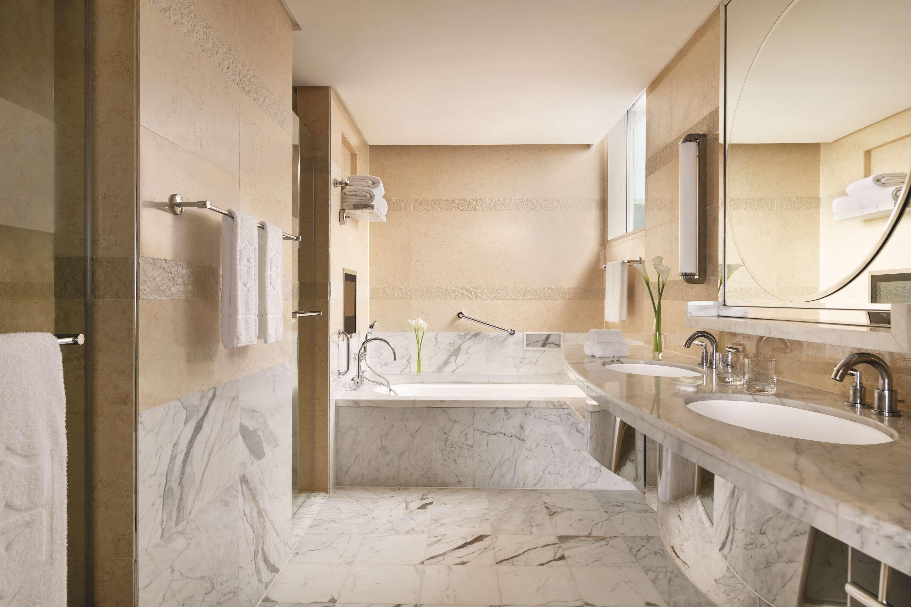 Suite Executive King Bed