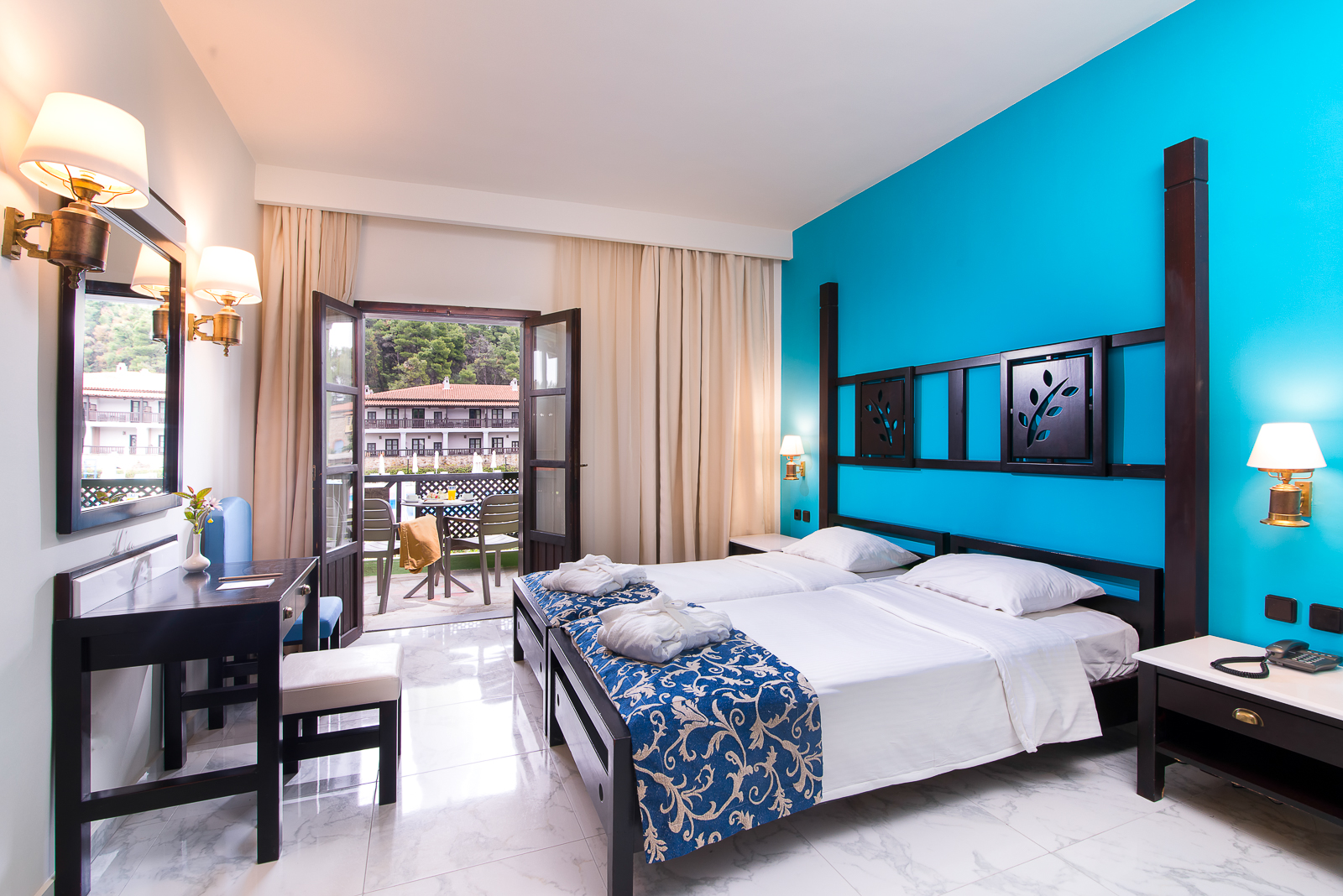 Double or Twin Standard